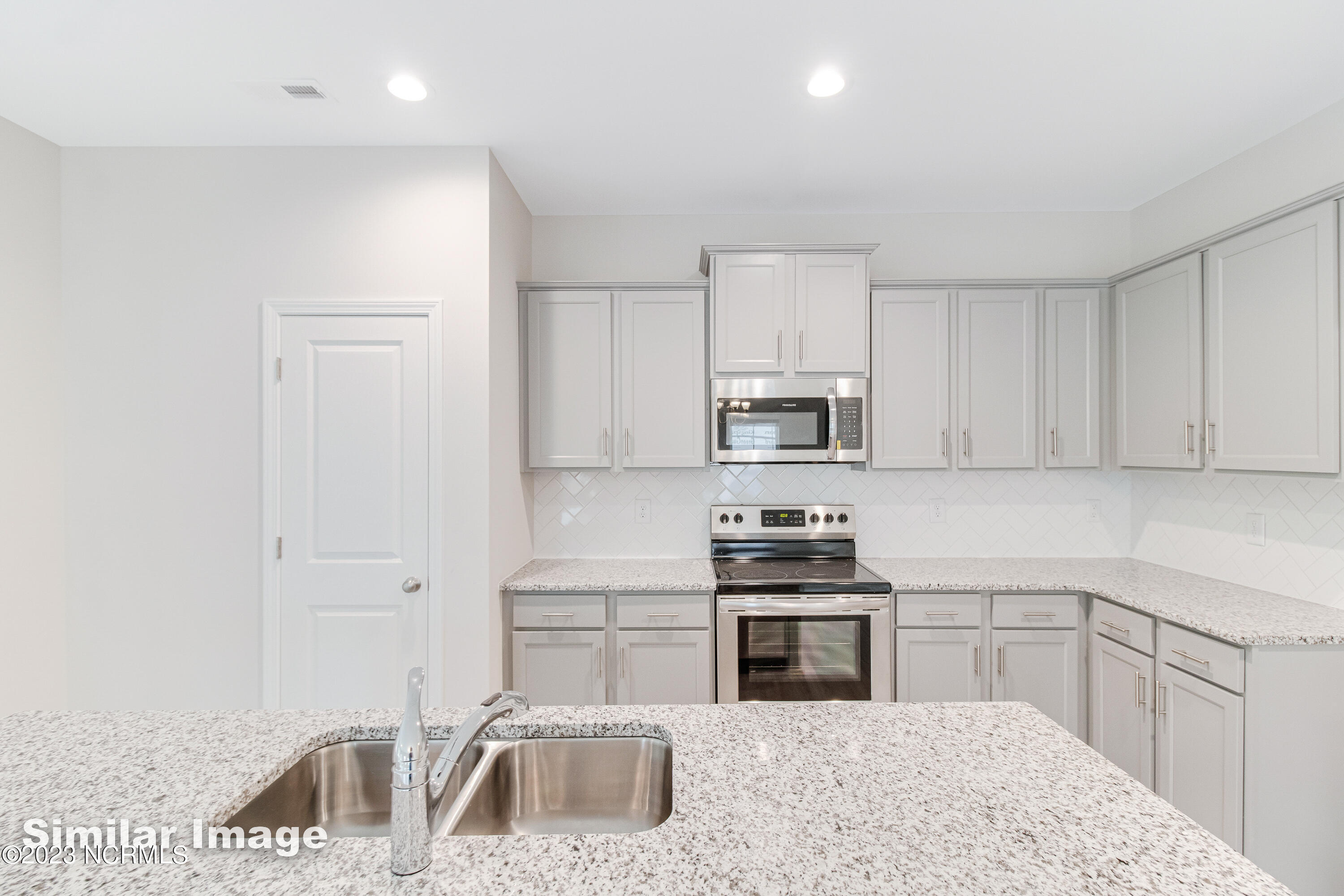 1532 E Black Squirrel Lane