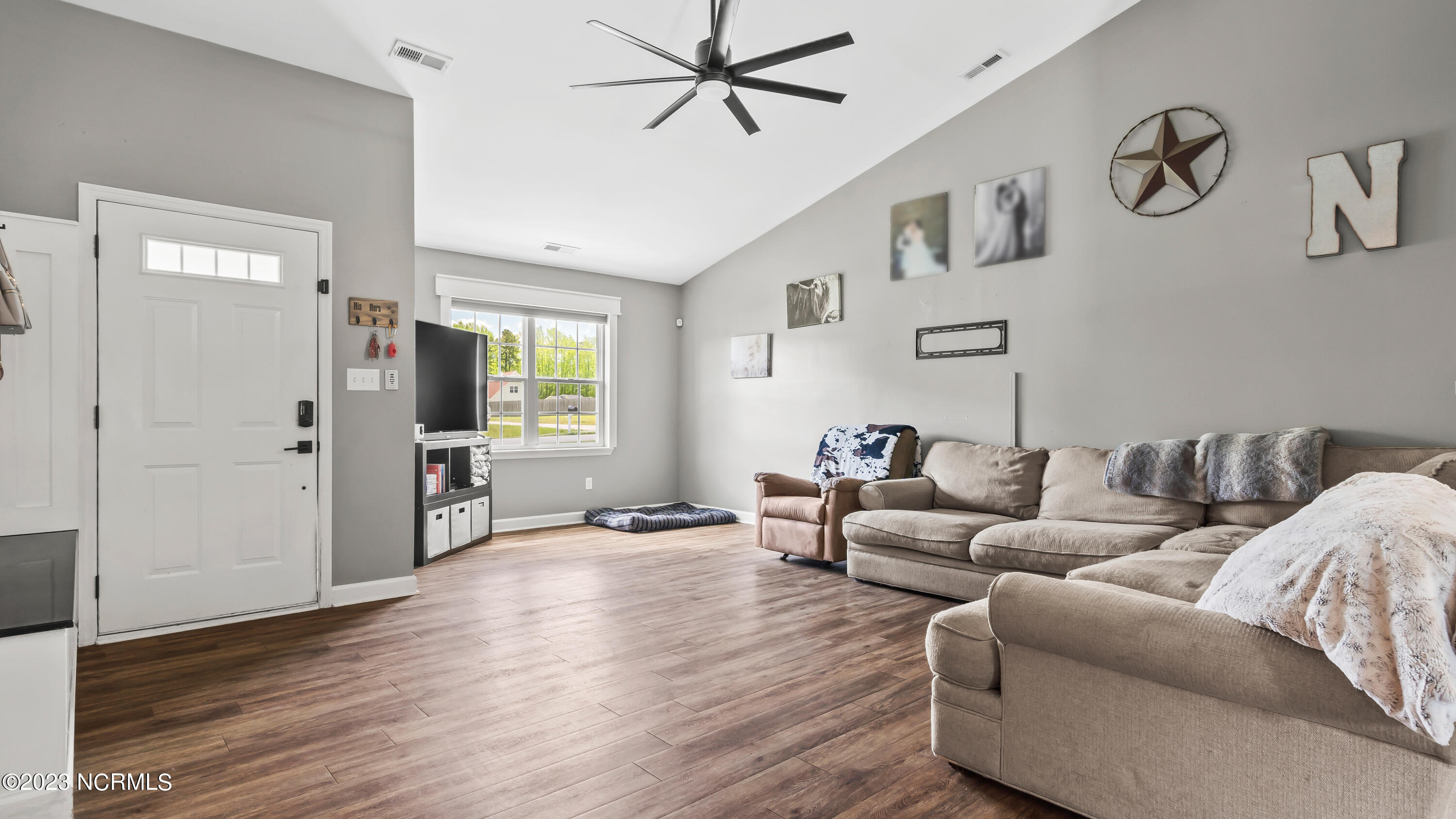 117 Woodbury Farm Drive