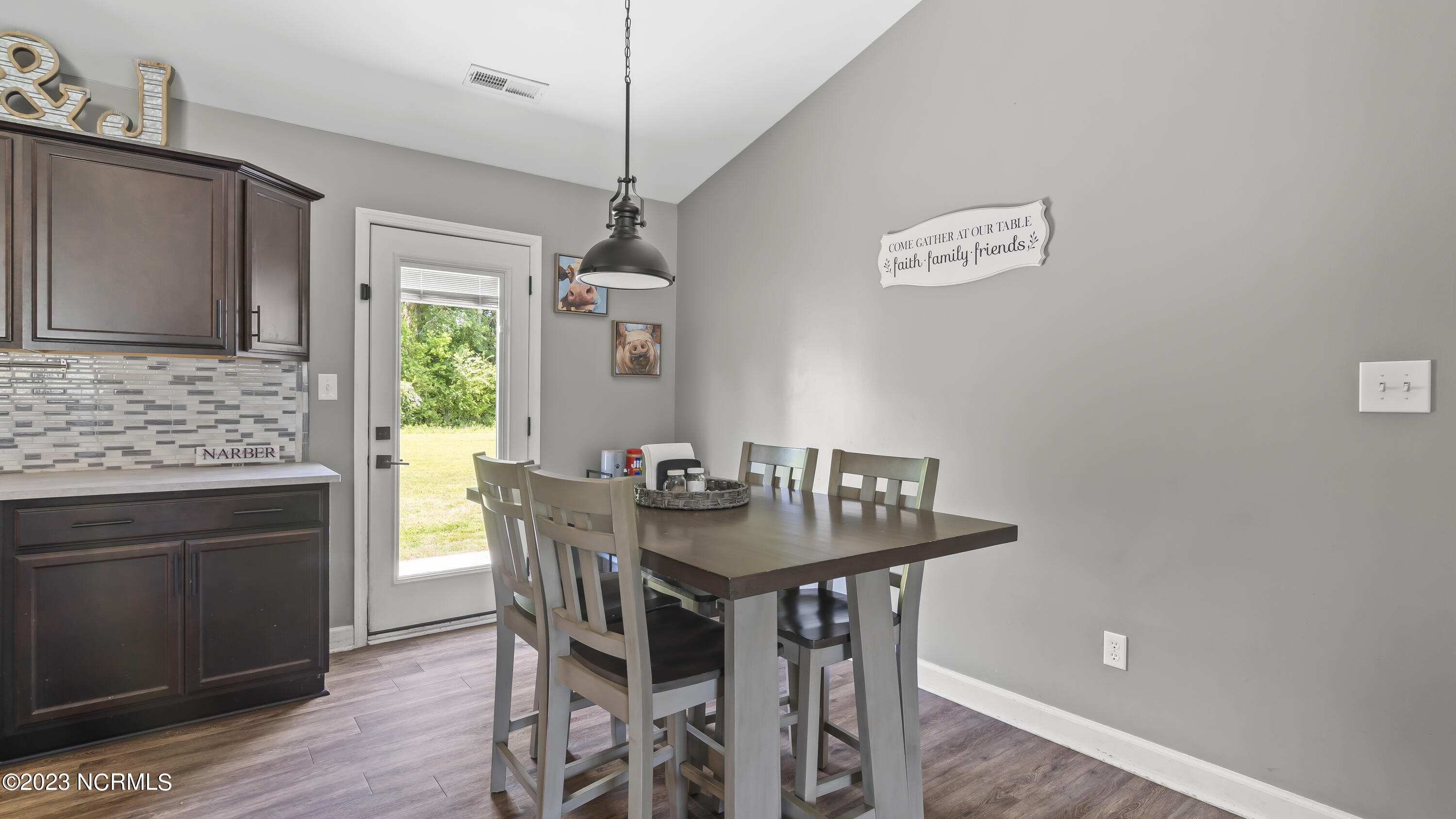 117 Woodbury Farm Drive