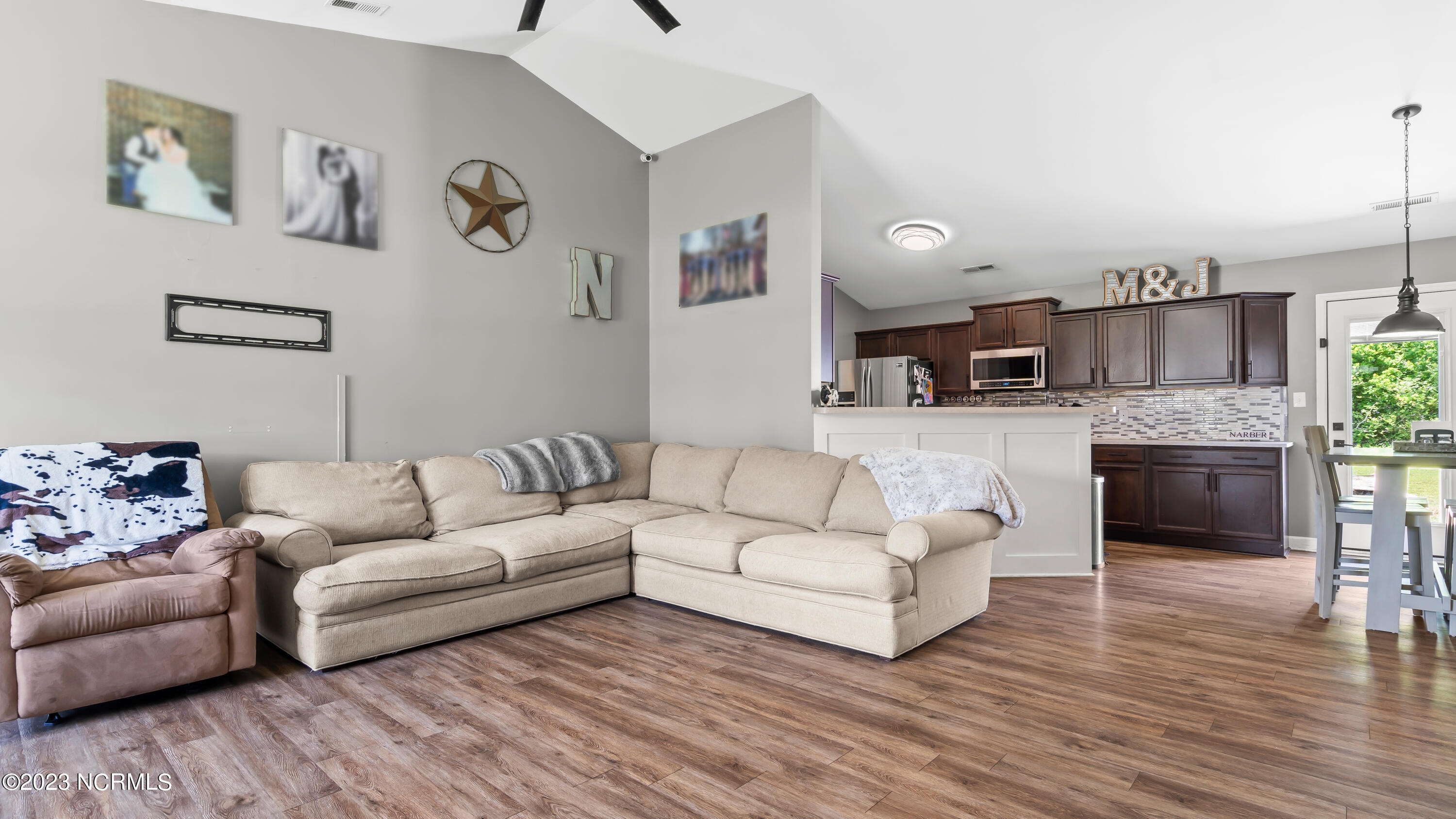 117 Woodbury Farm Drive