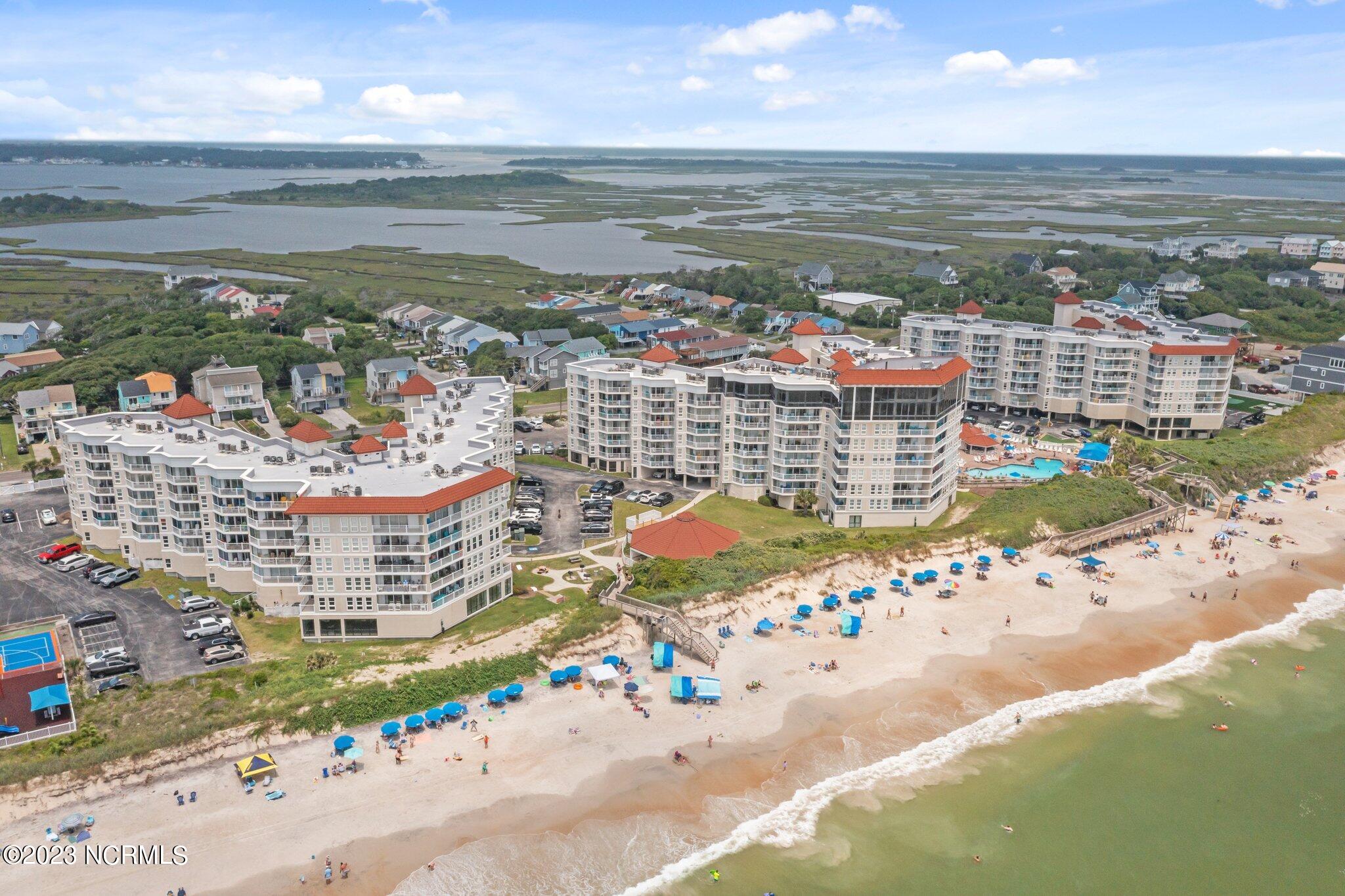 2000 New River Inlet Road, 1304