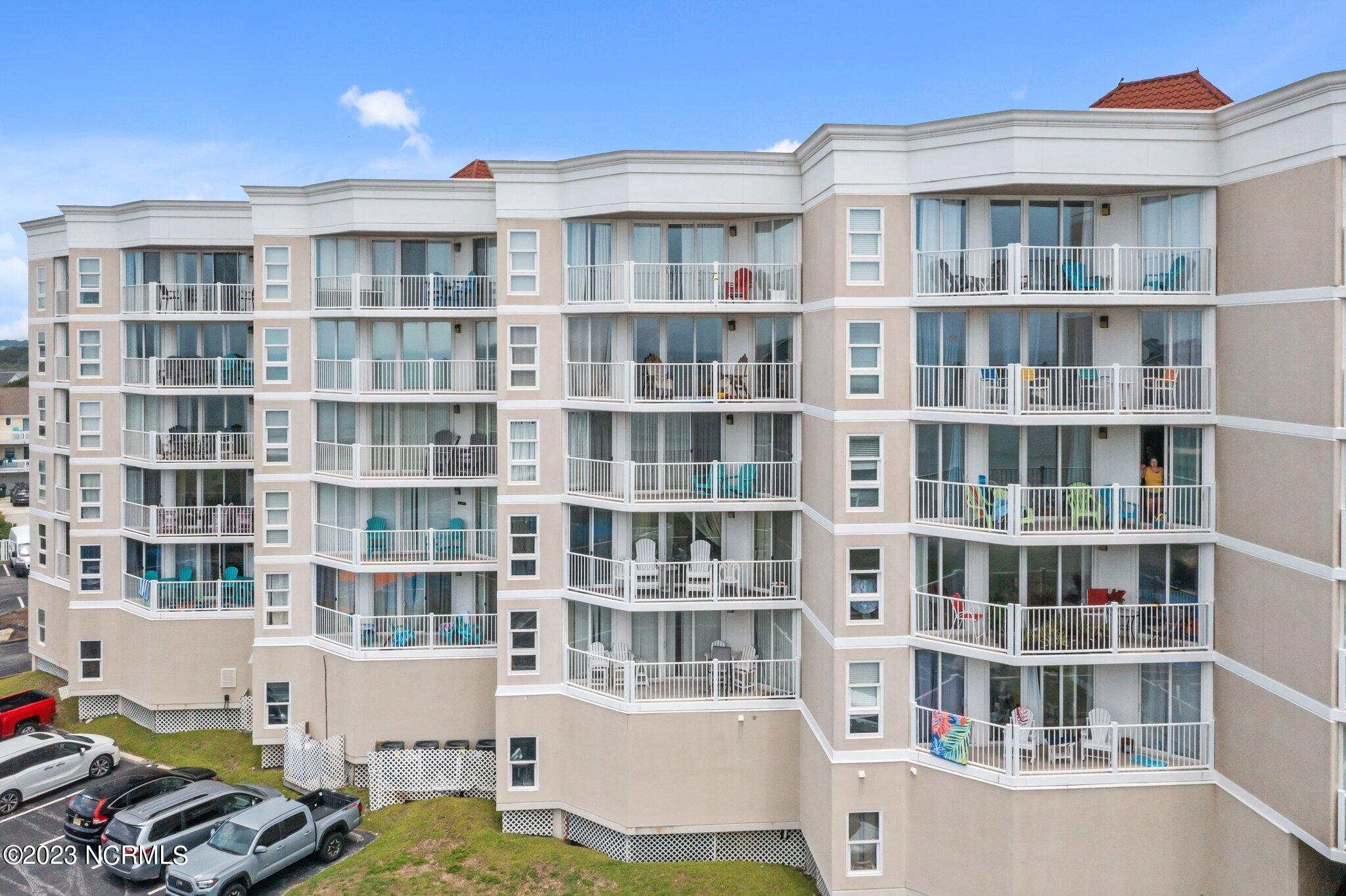 2000 New River Inlet Road, 1304