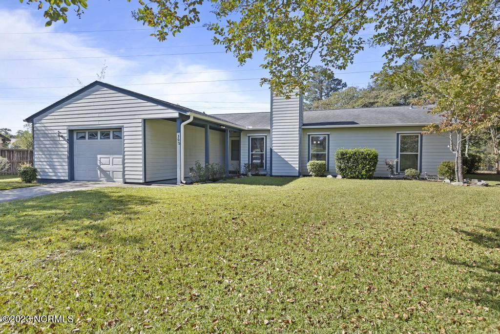 305 W Willowood Lane