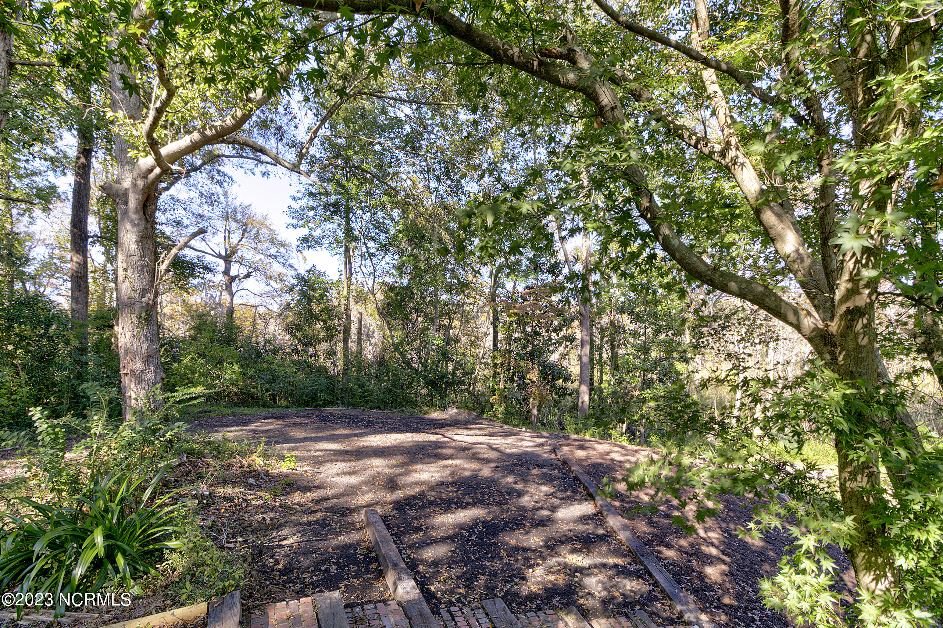 9712 Sturgeon Drive NE