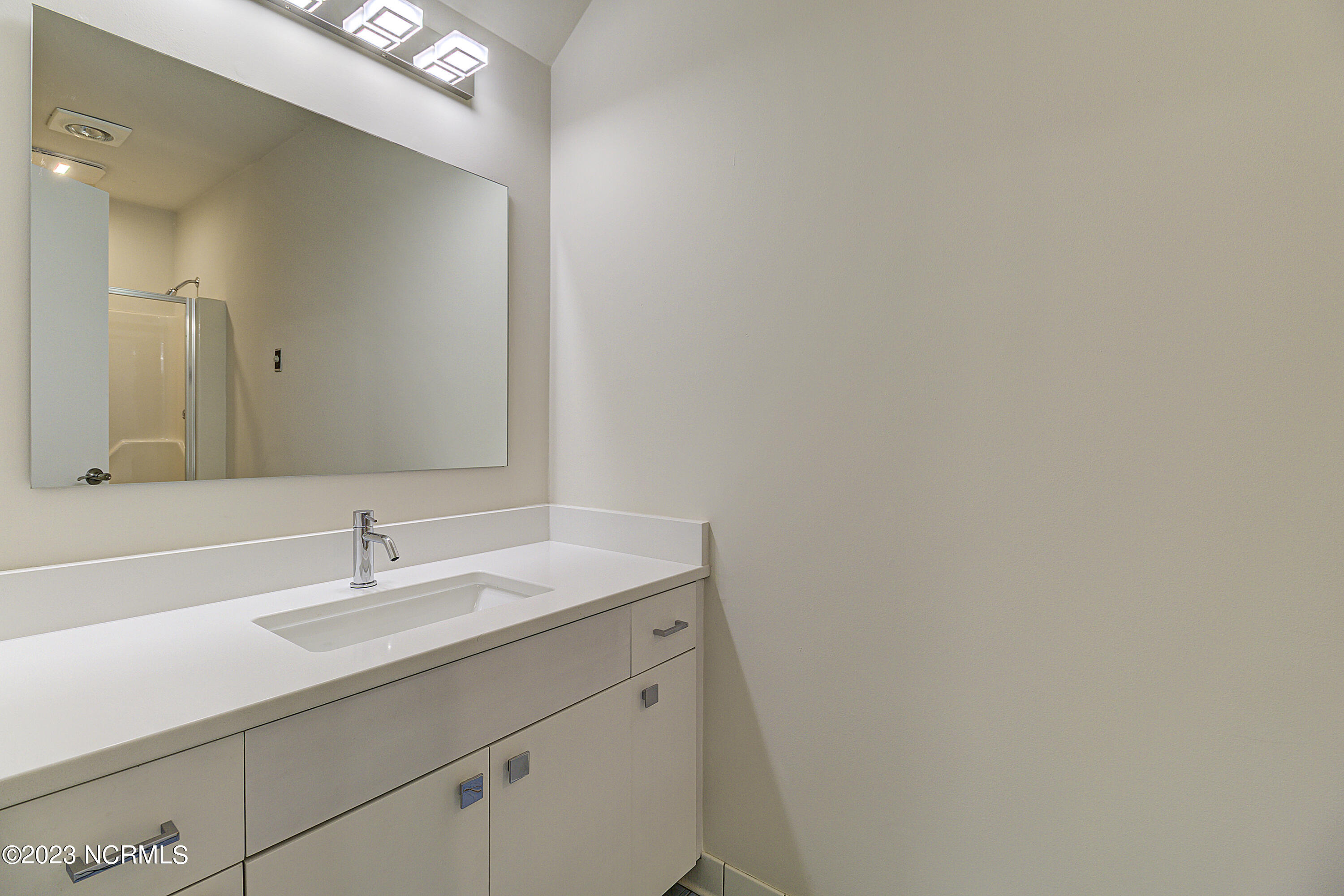 9712 Sturgeon Drive NE