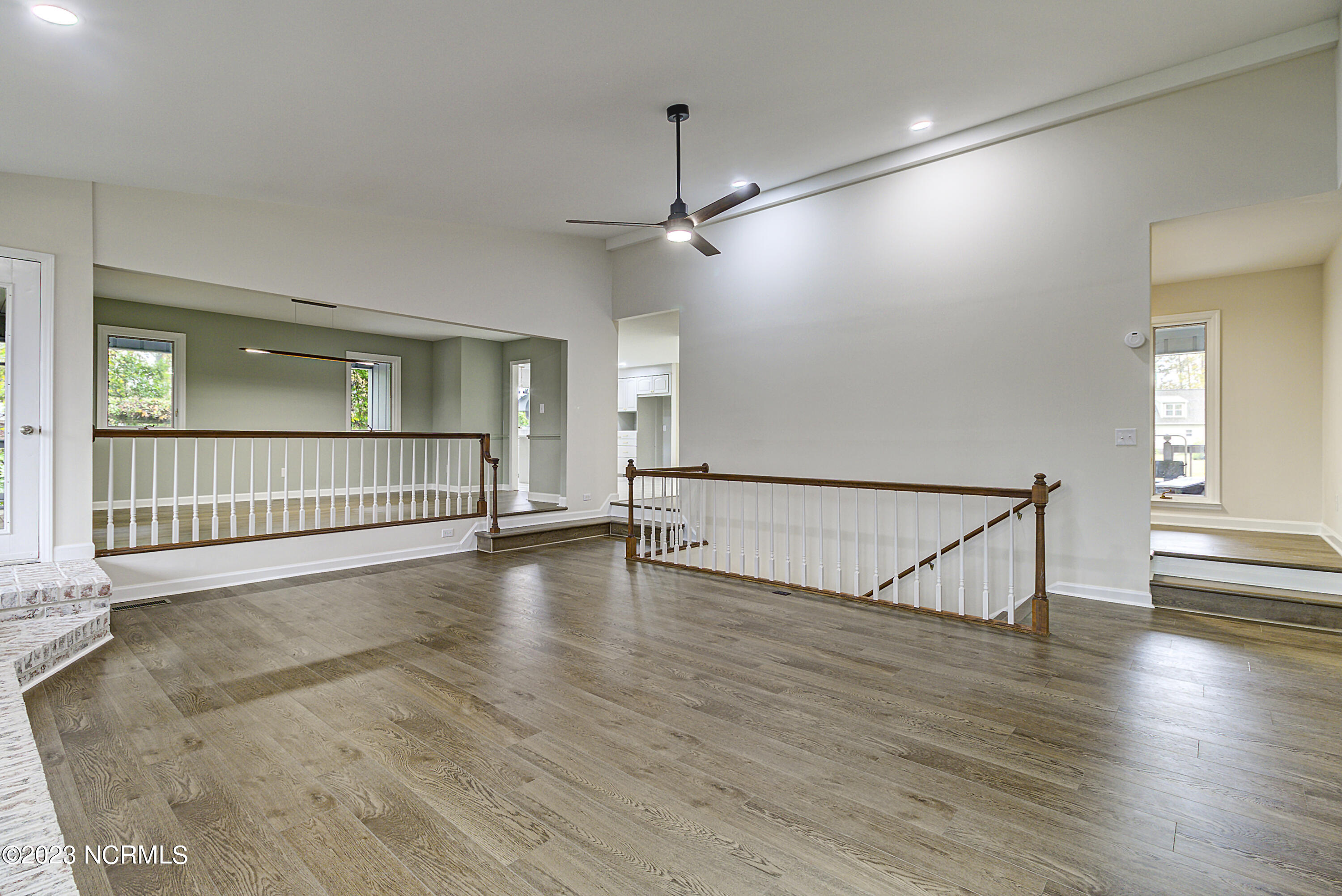 9712 Sturgeon Drive NE