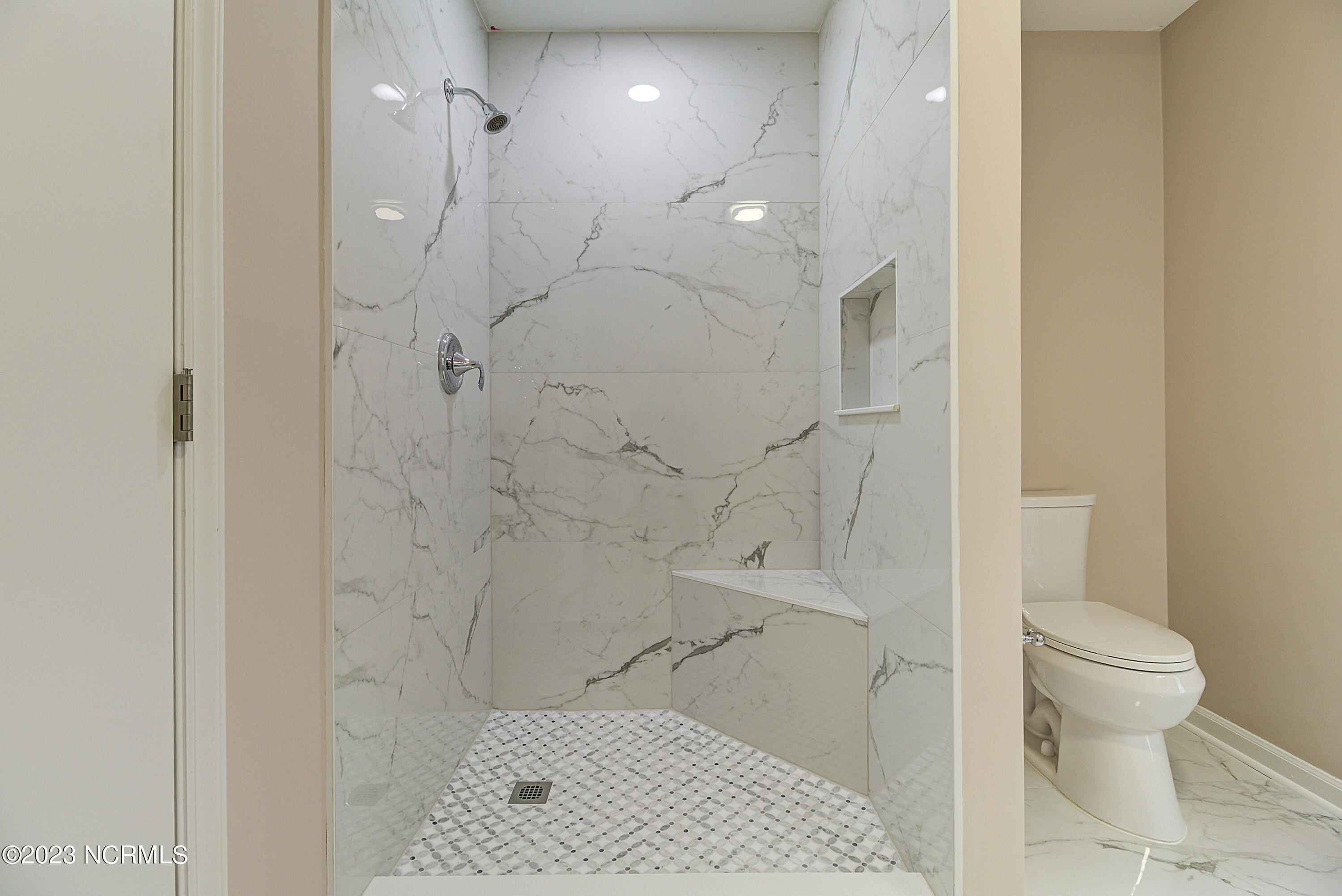 9712 Sturgeon Drive NE