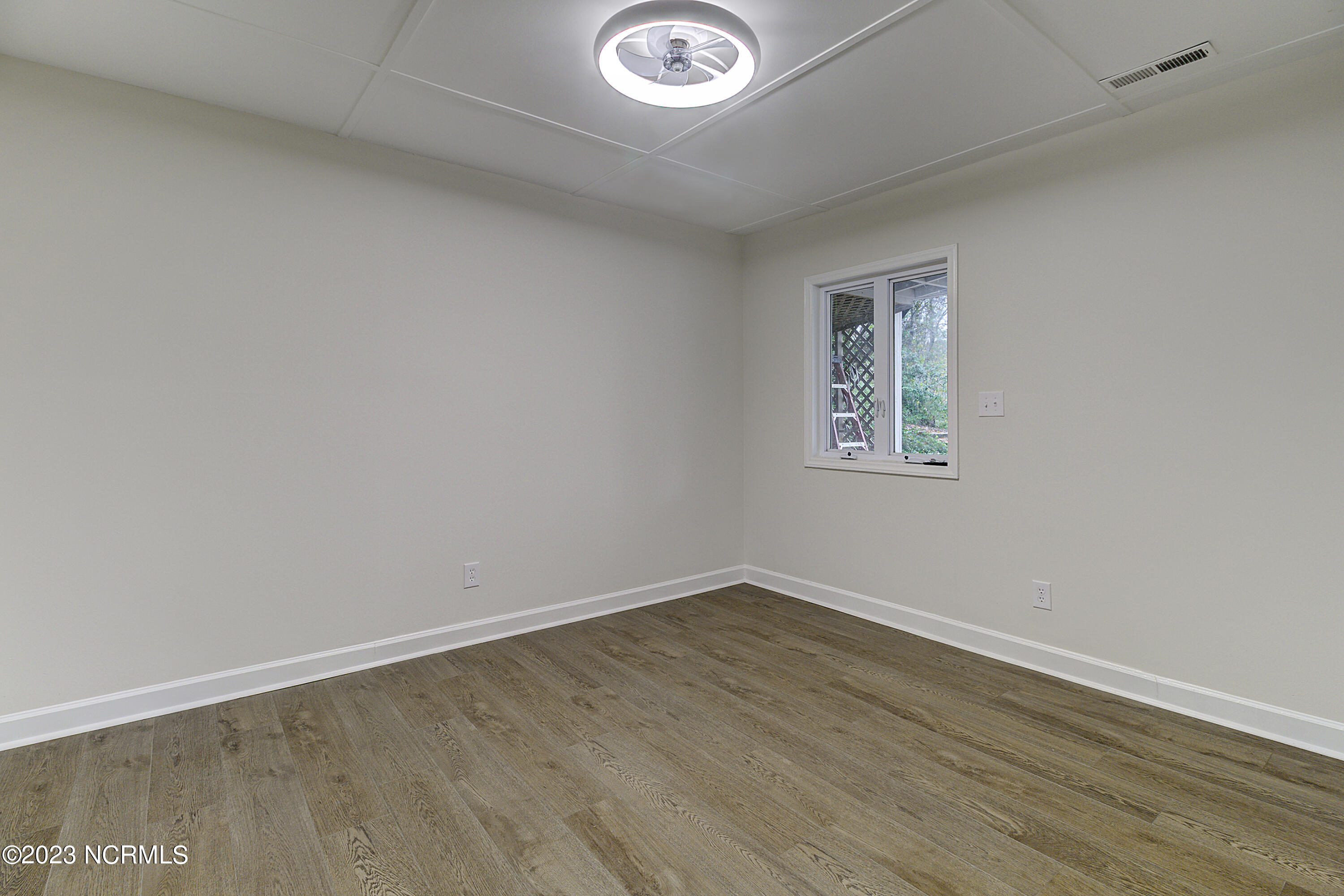 9712 Sturgeon Drive NE