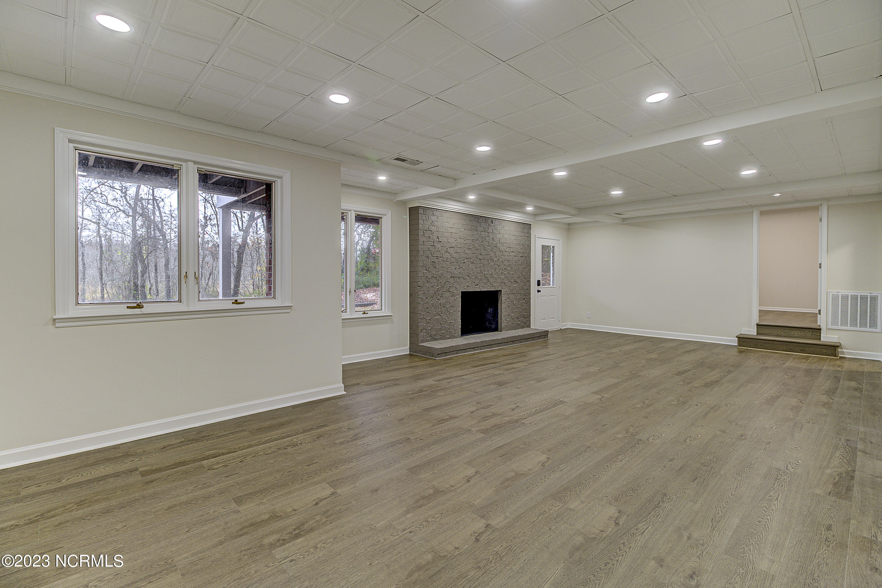 9712 Sturgeon Drive NE