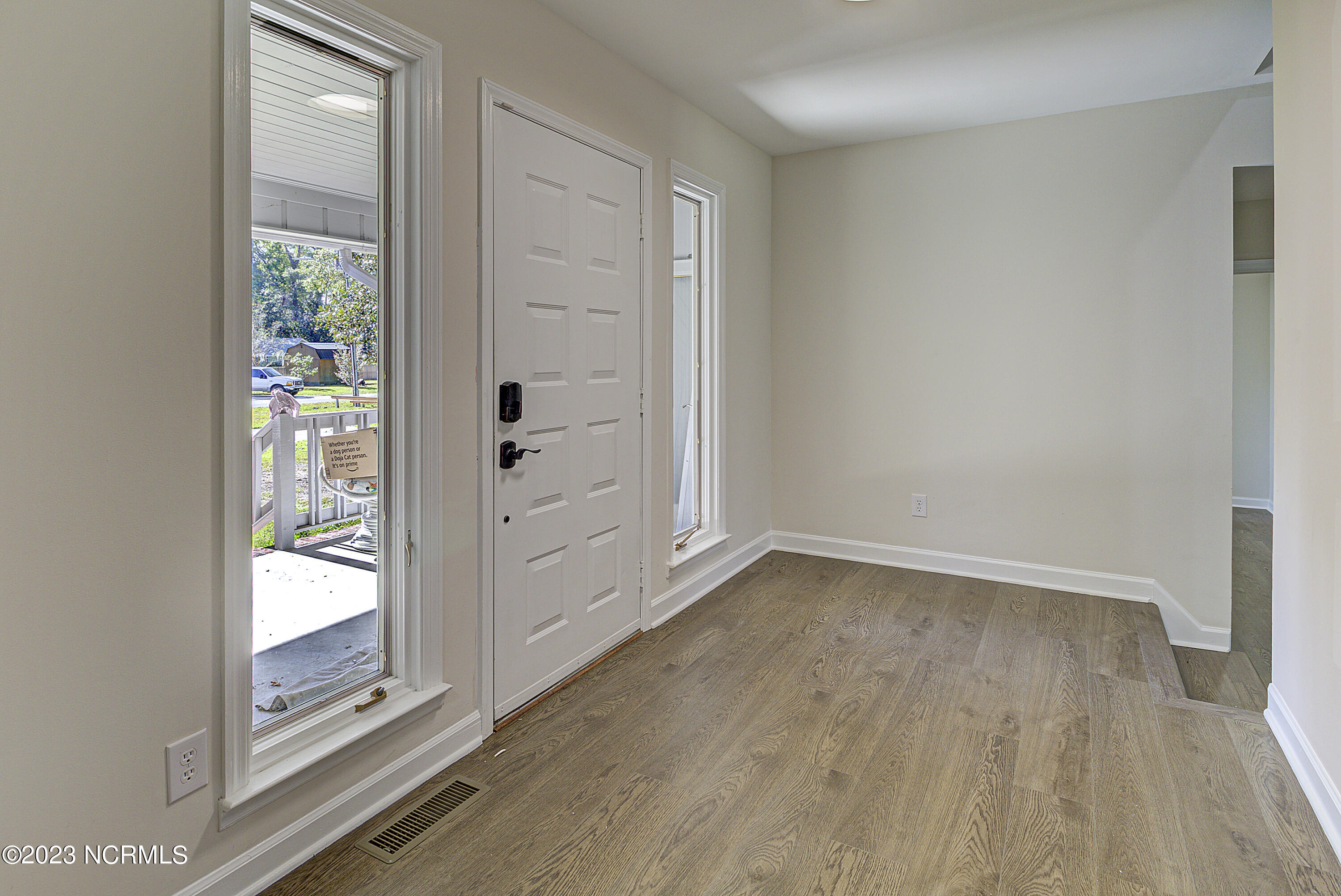 9712 Sturgeon Drive NE