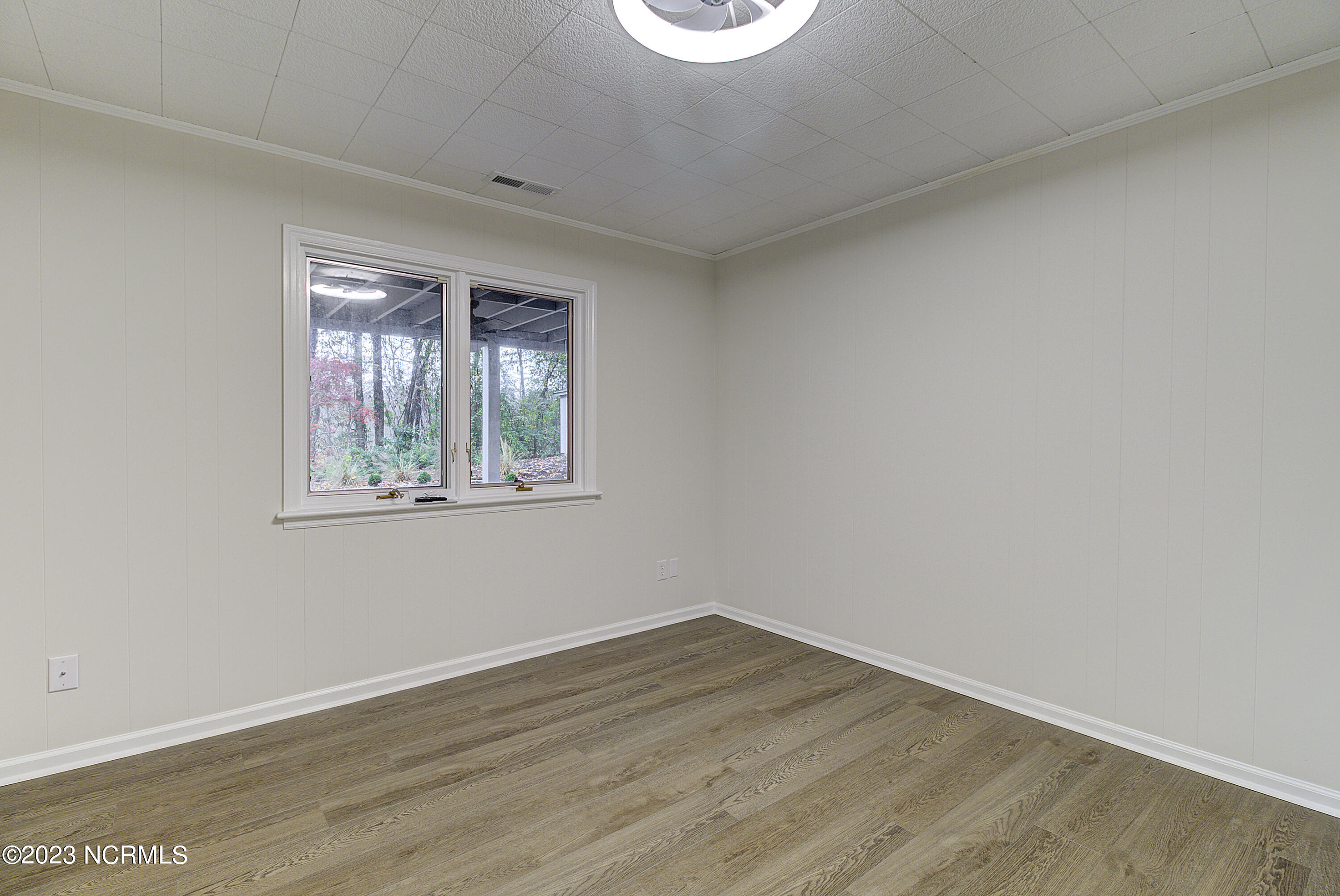 9712 Sturgeon Drive NE