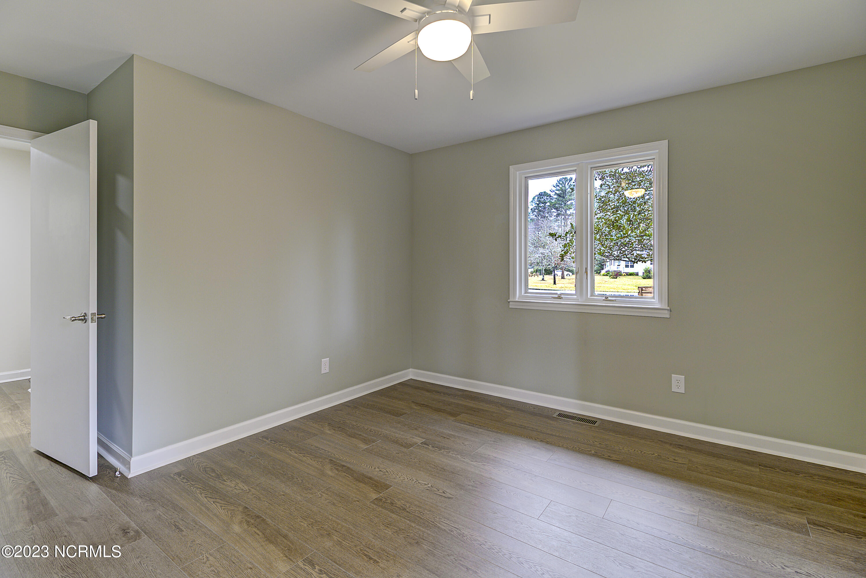 9712 Sturgeon Drive NE