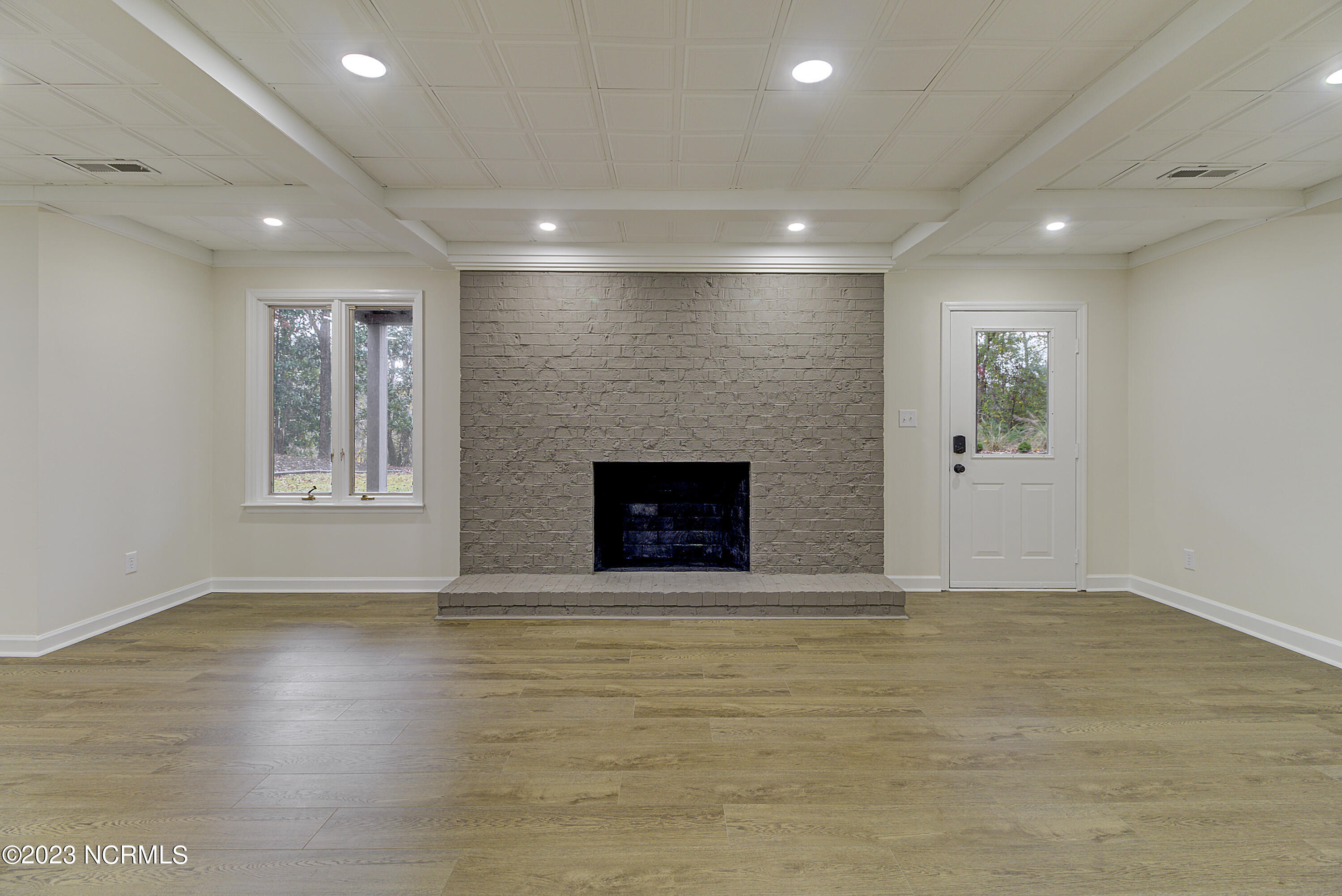 9712 Sturgeon Drive NE