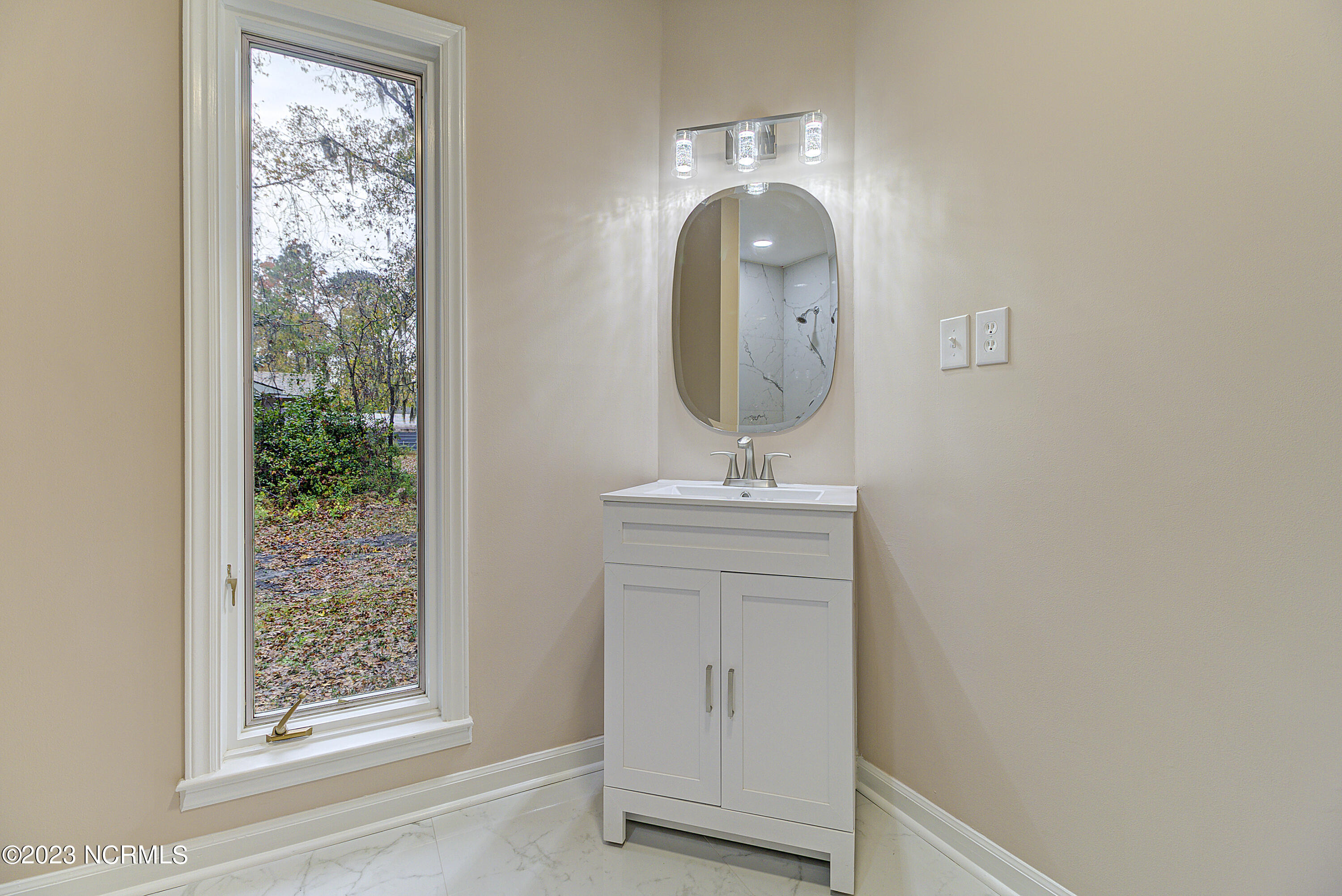 9712 Sturgeon Drive NE