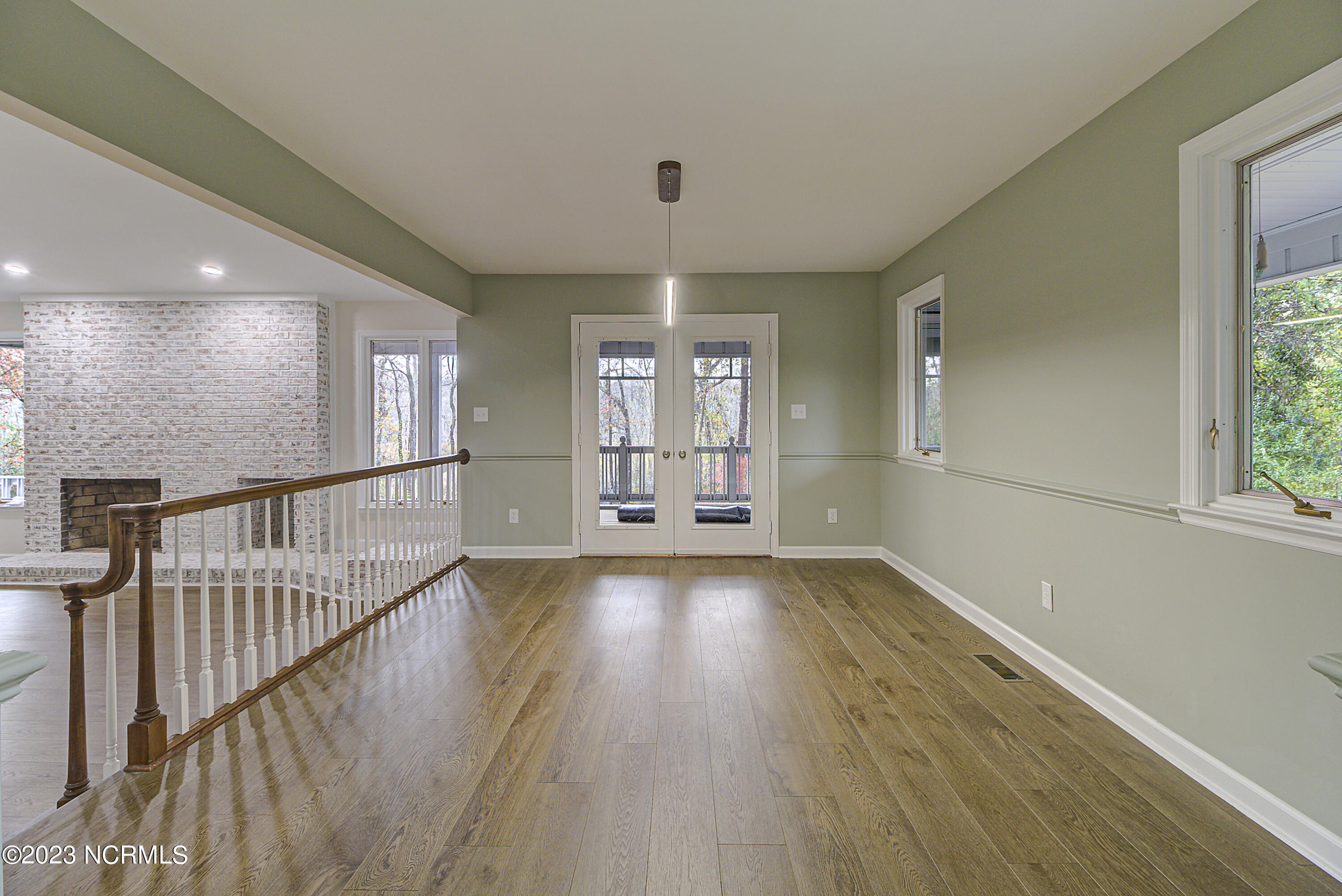 9712 Sturgeon Drive NE