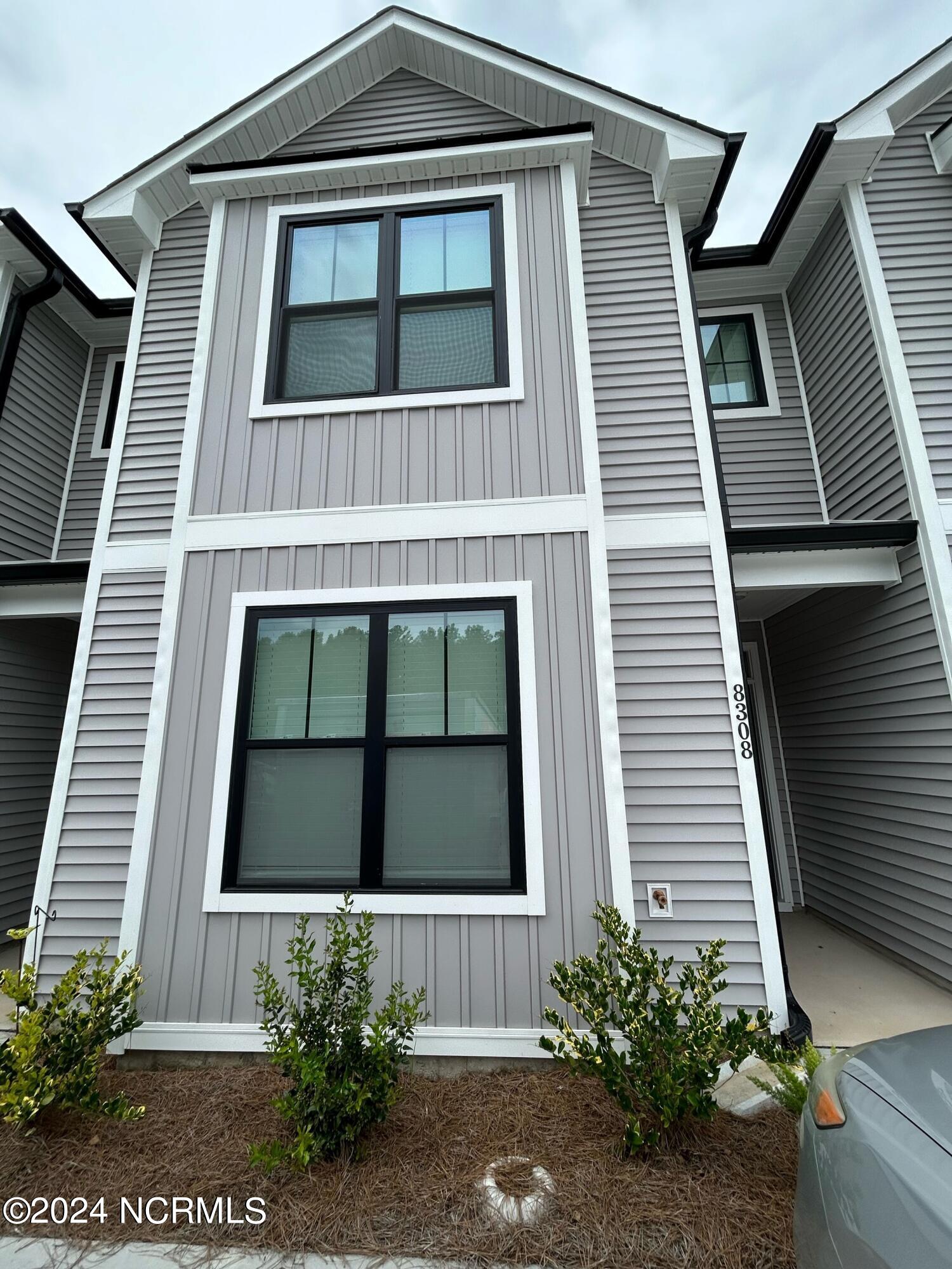 8308 Paramount Point