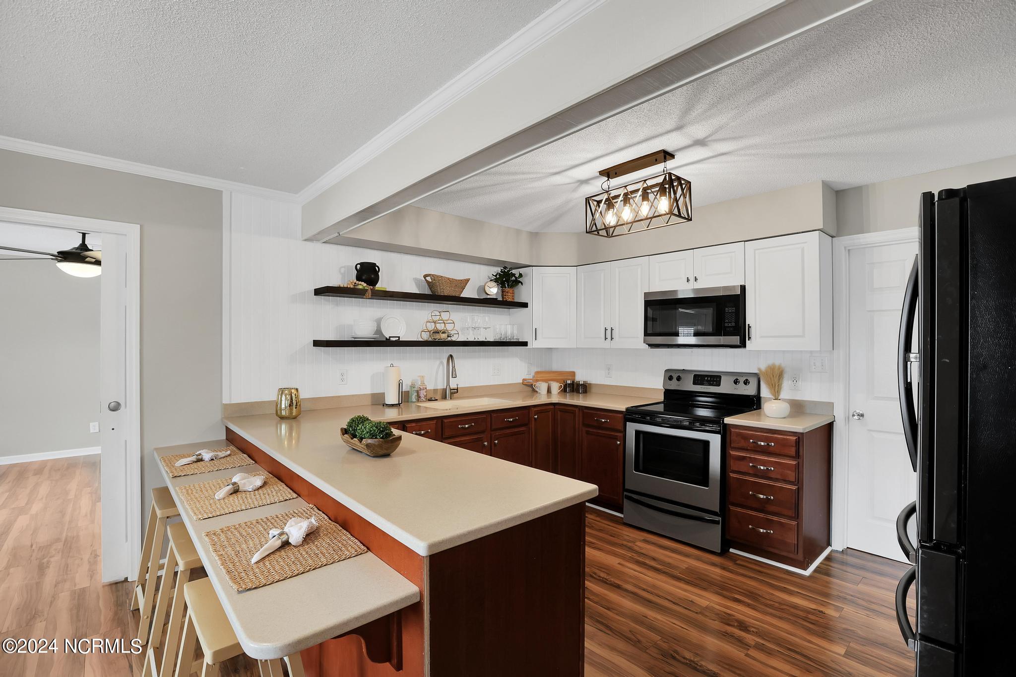 2722 Northwoods Drive