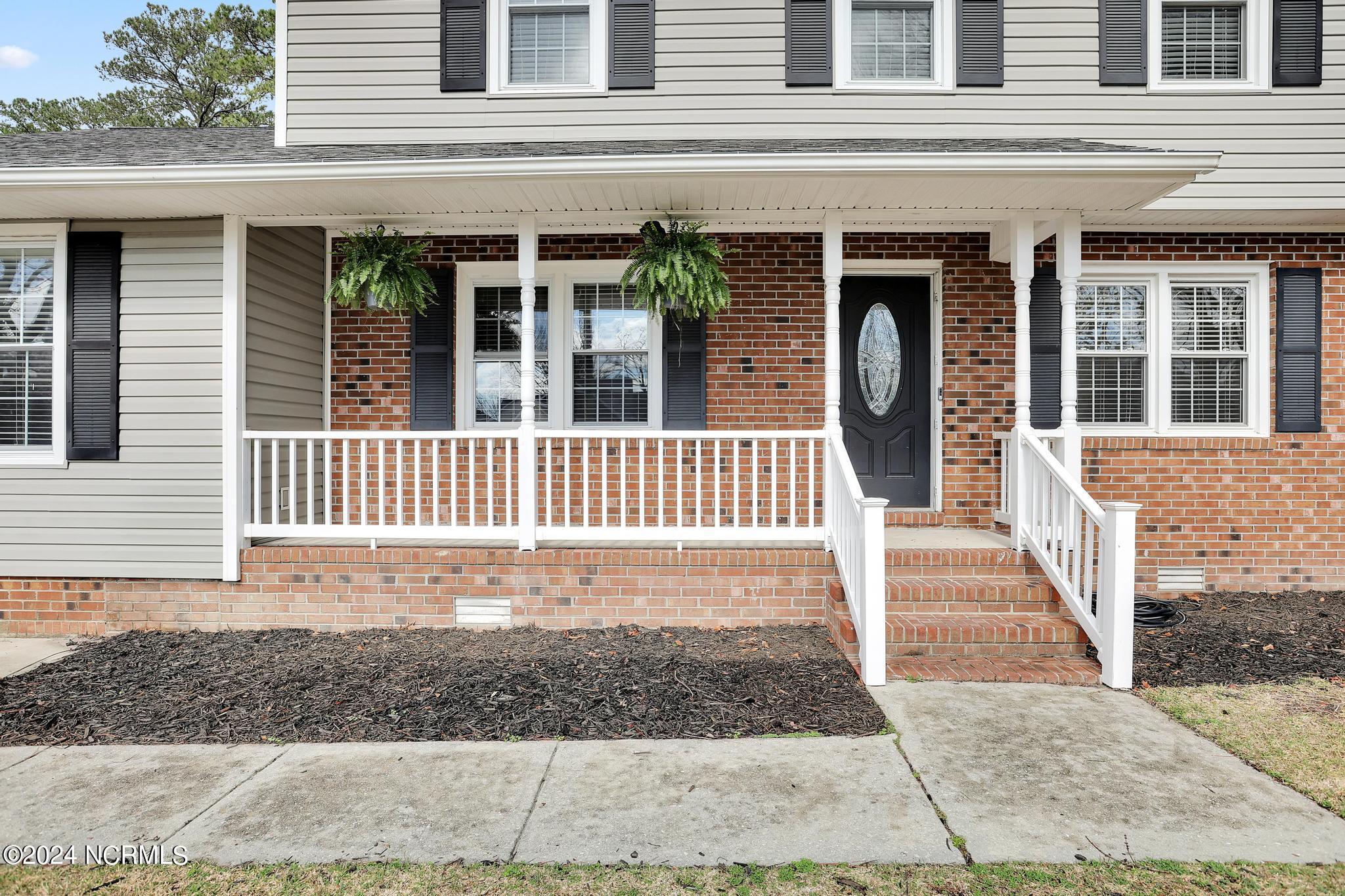 2722 Northwoods Drive