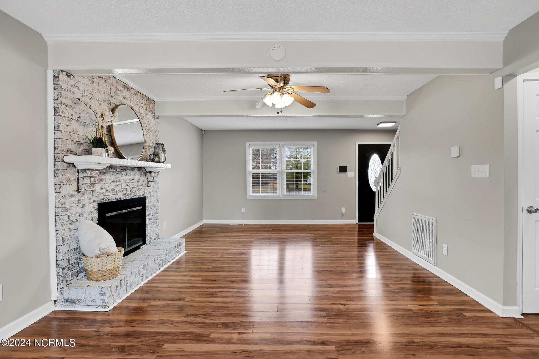2722 Northwoods Drive