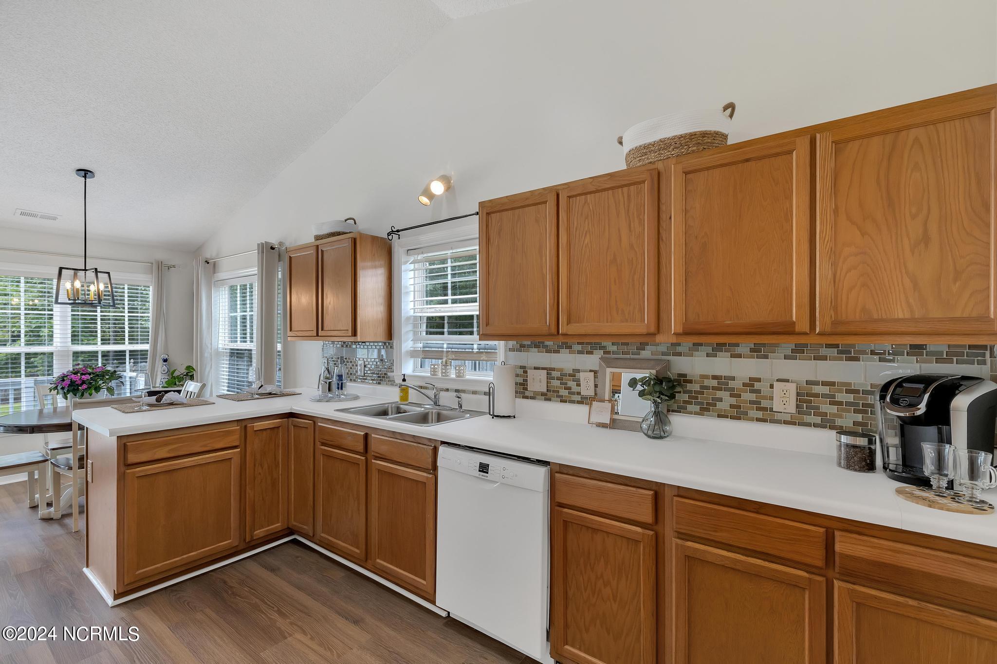 110 Summercreek Drive