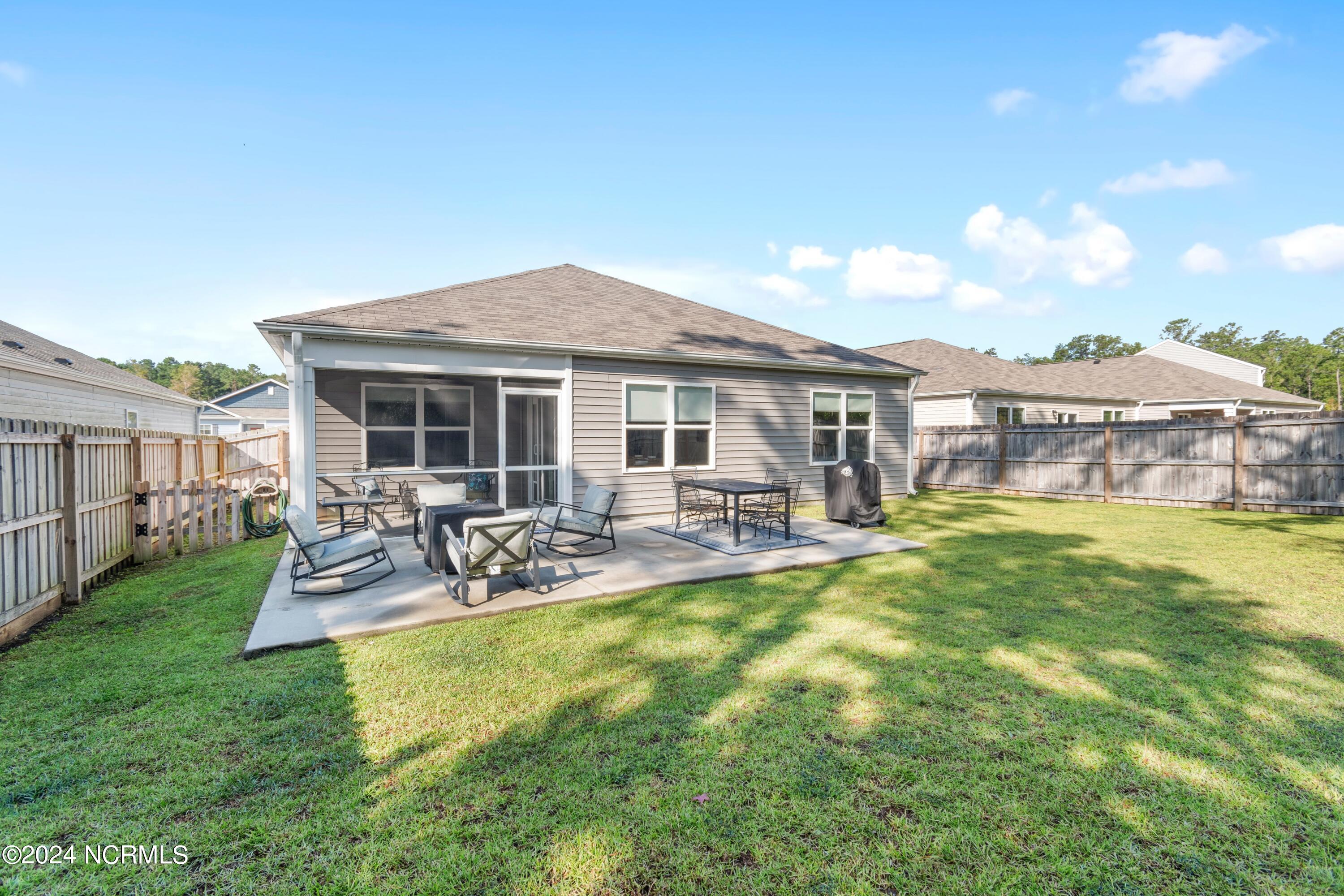 704 Buckeye Road NE