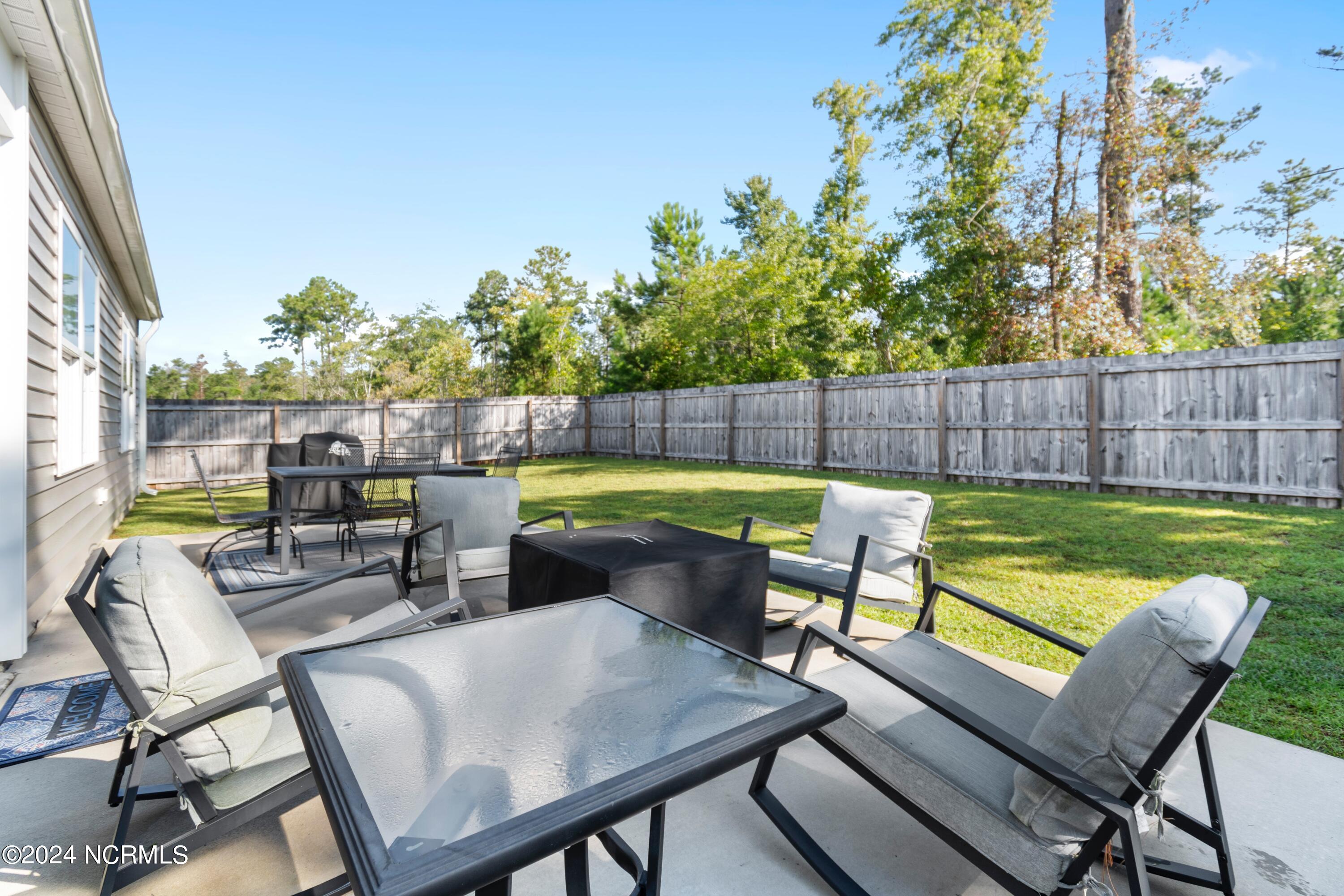 704 Buckeye Road NE