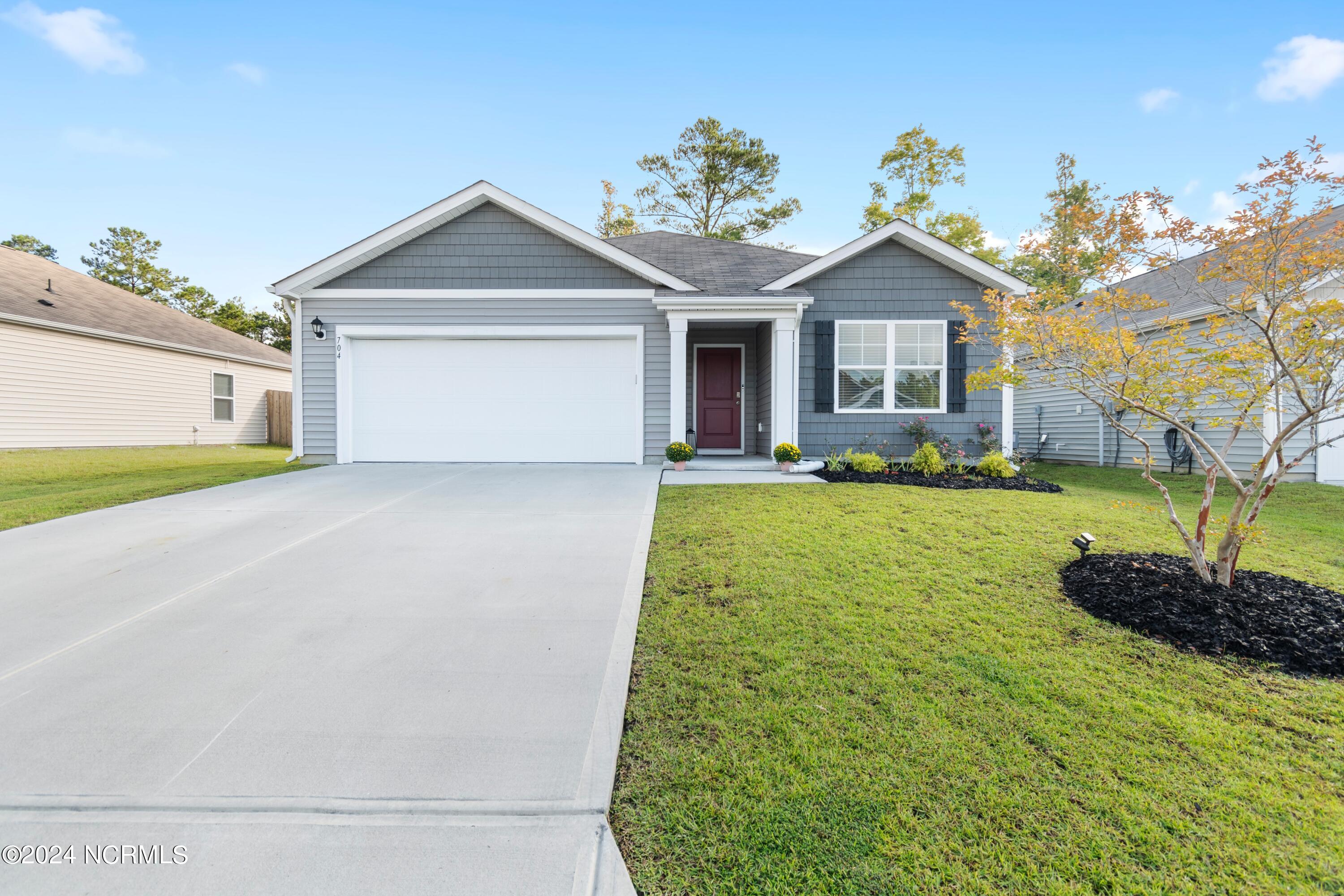 704 Buckeye Road NE