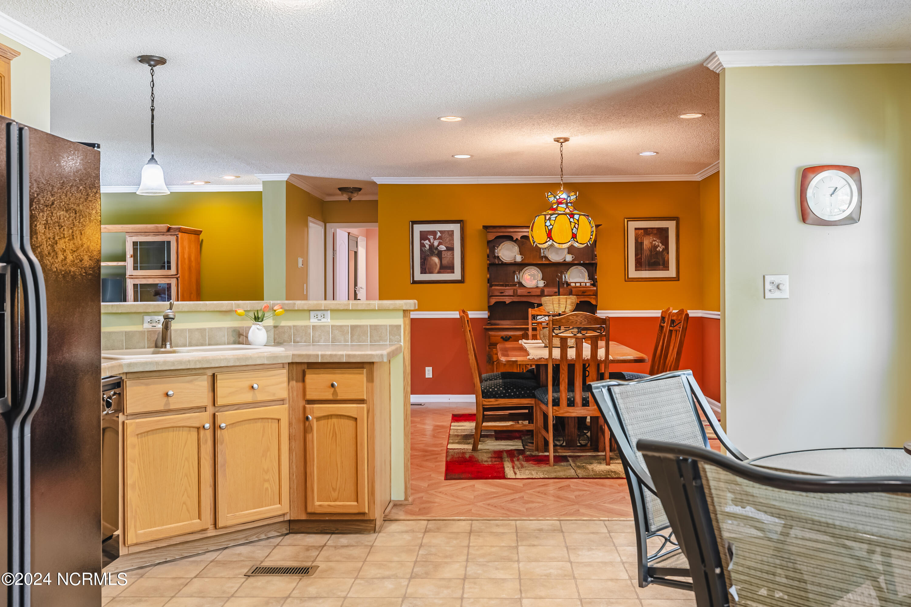 465 Maplewood Drive NW