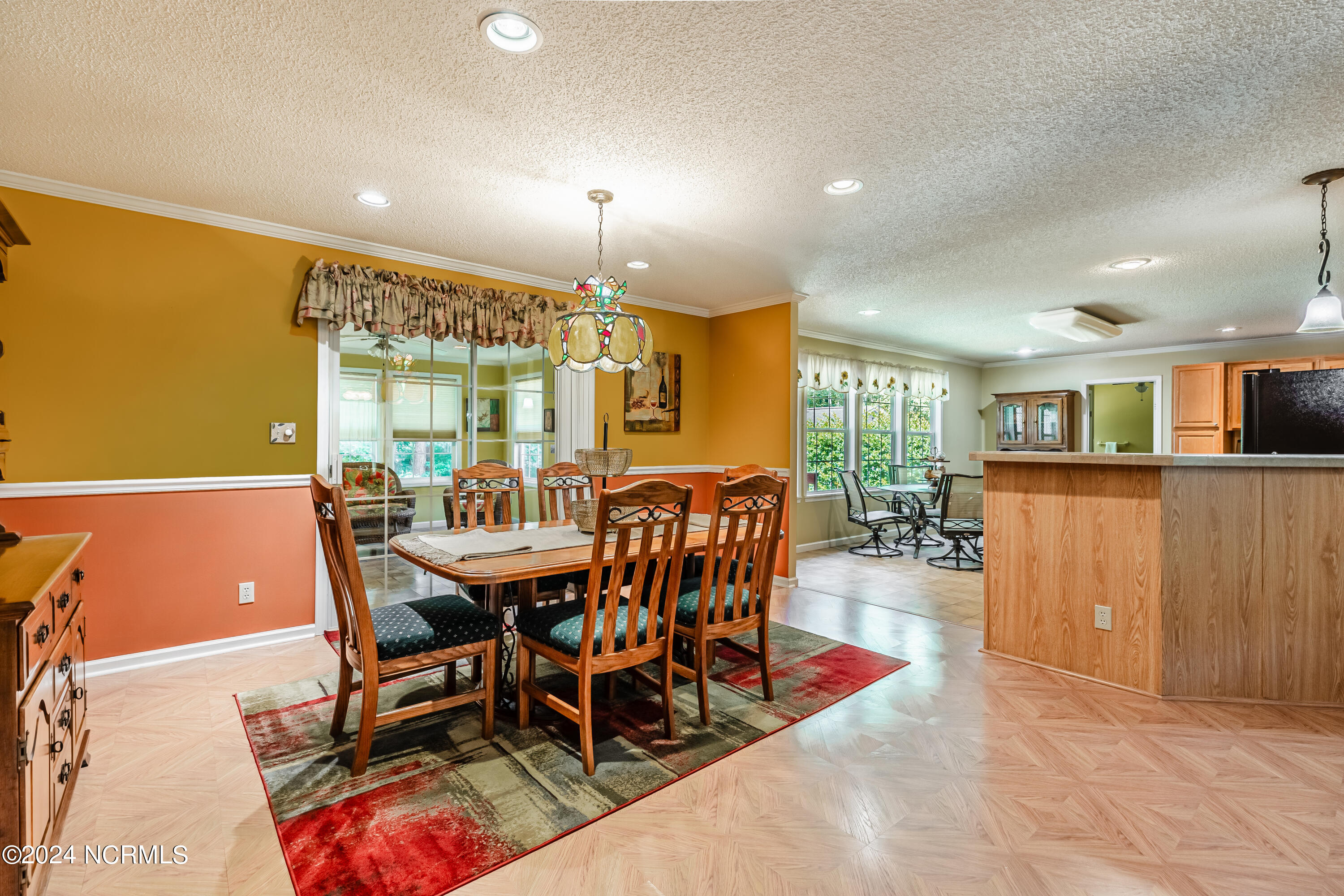 465 Maplewood Drive NW