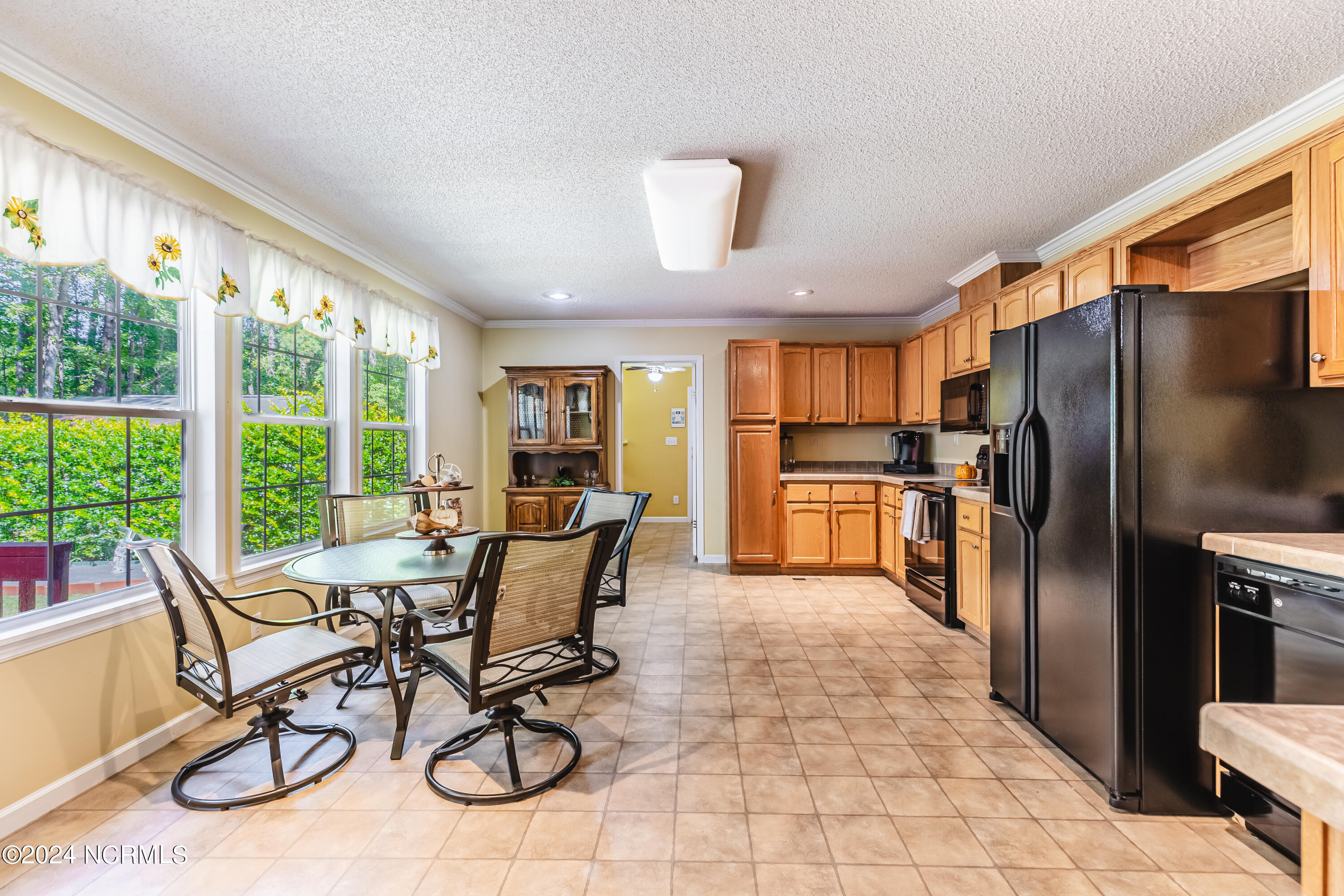 465 Maplewood Drive NW