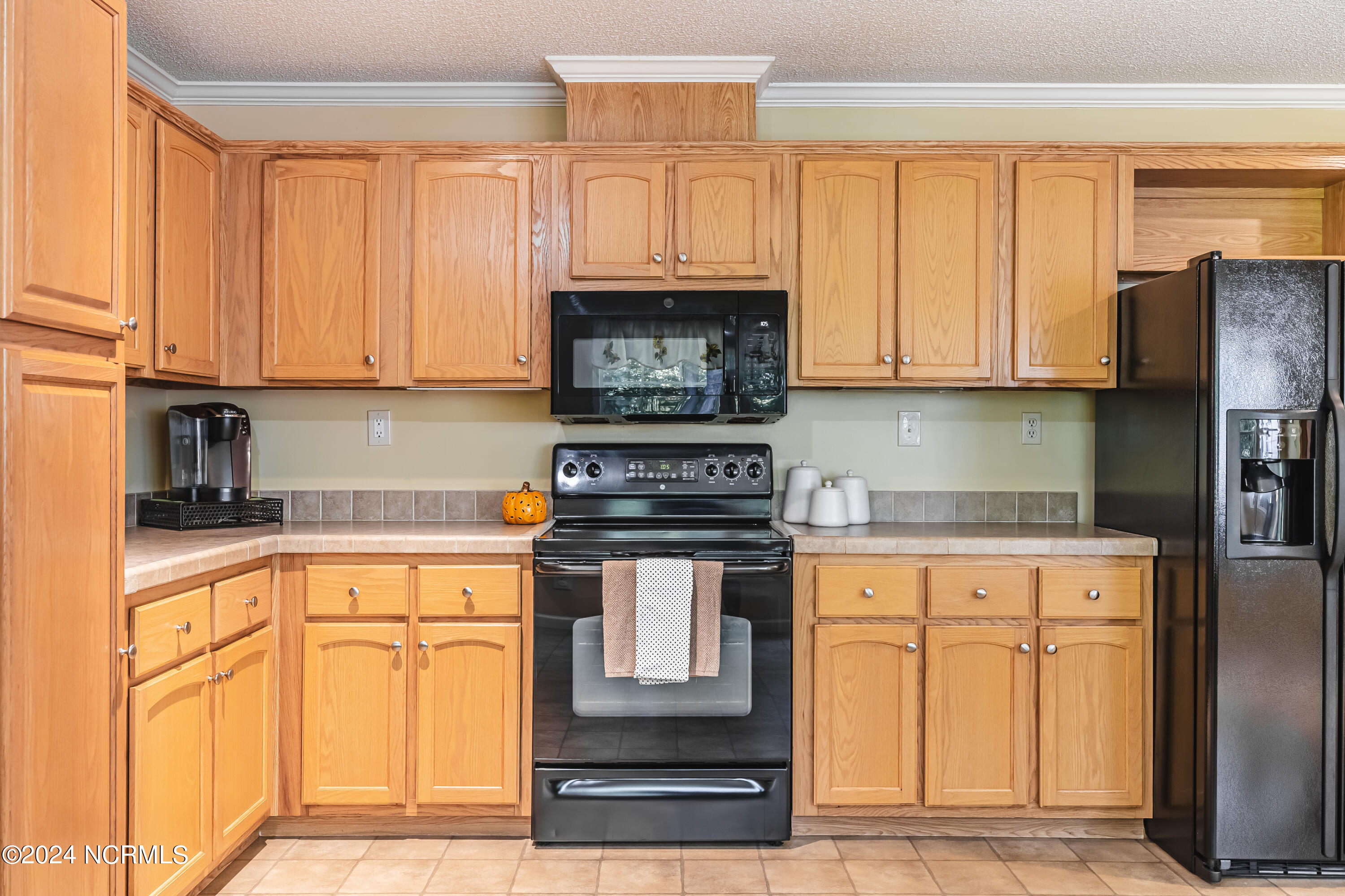 465 Maplewood Drive NW