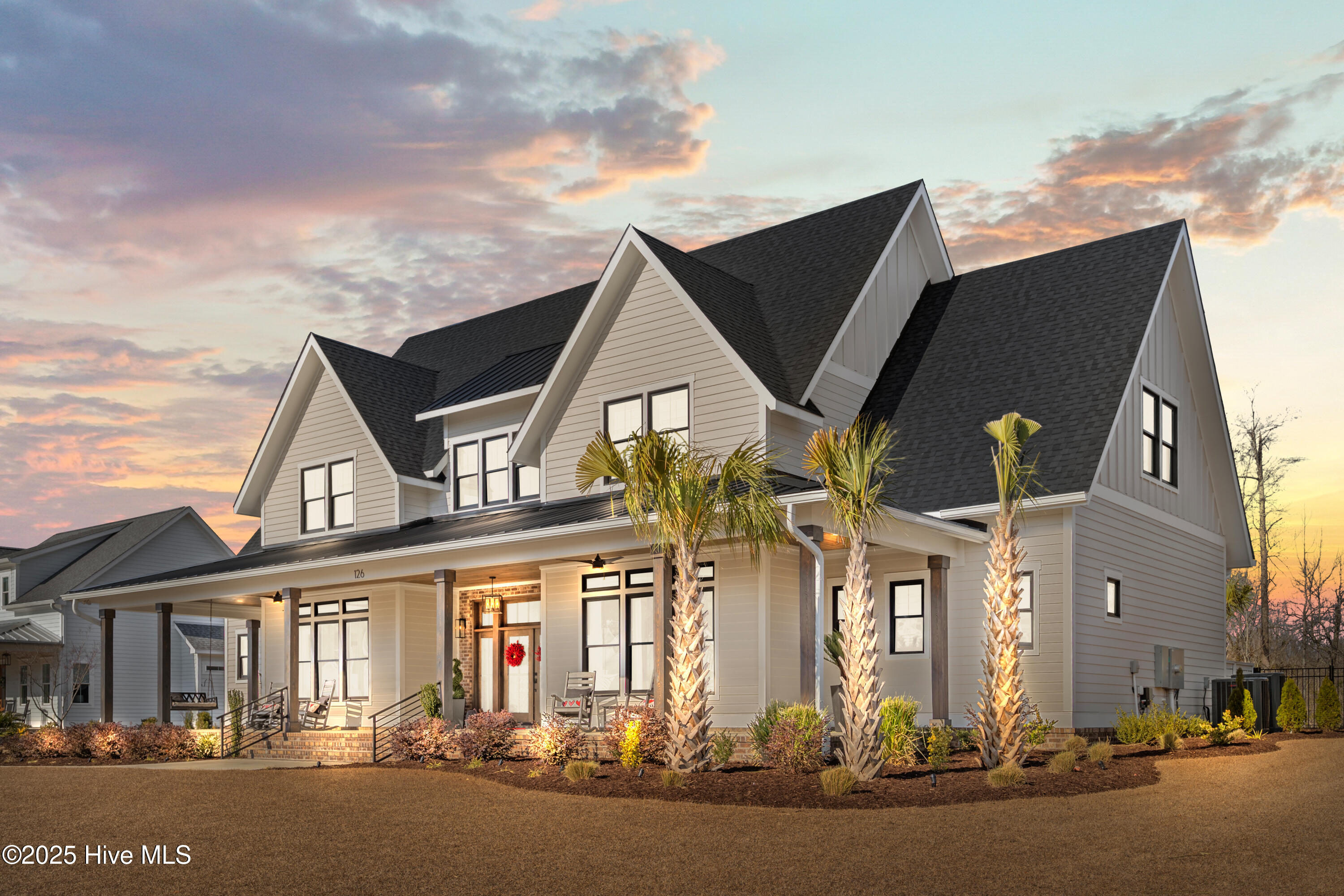 126 W Colonnade Drive