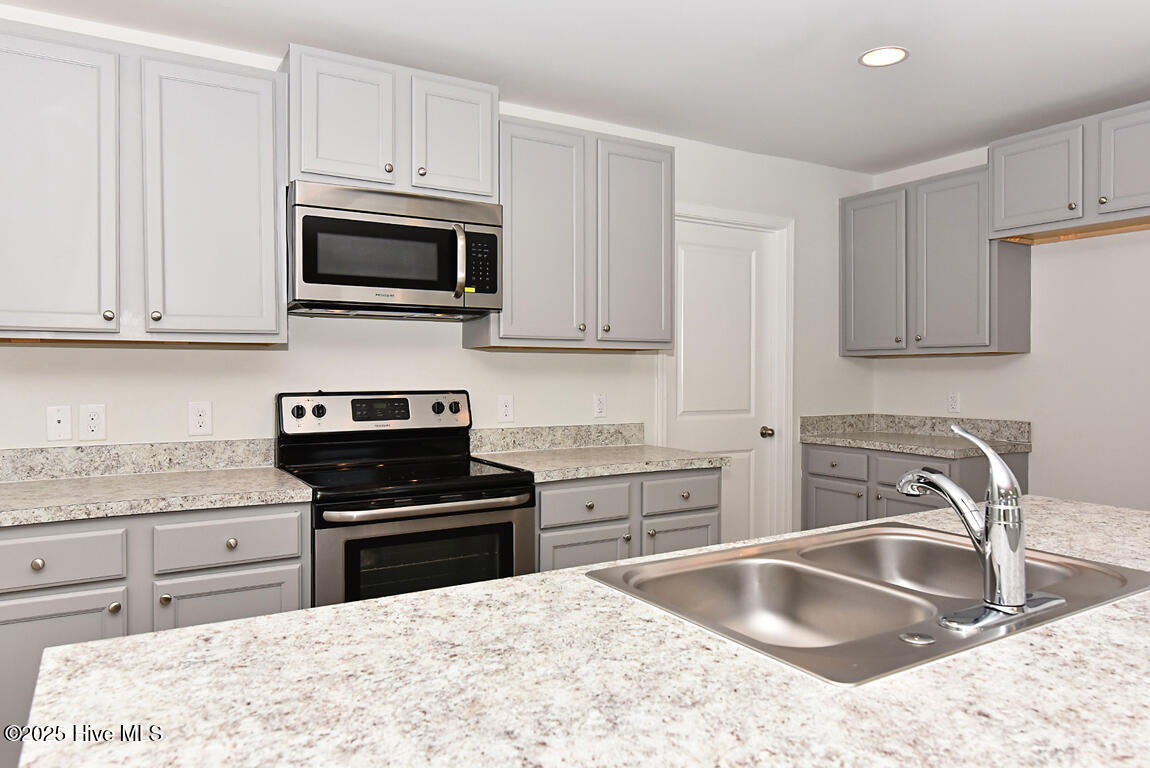 1213 Trumpet Vine Row, Lot 3