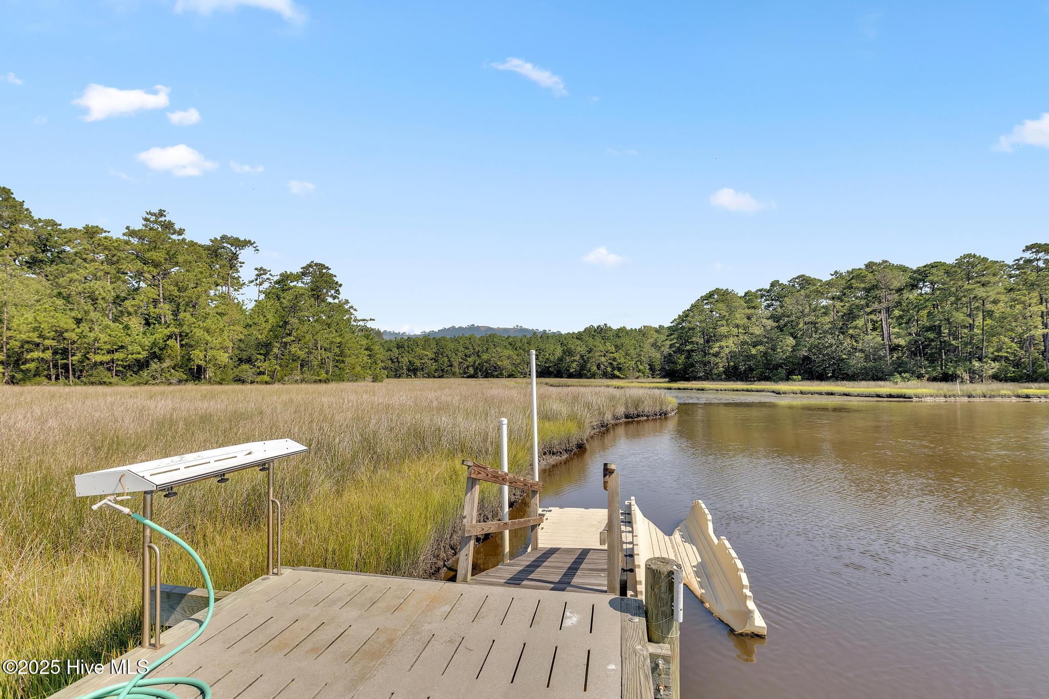 402 Garland Shores Drive