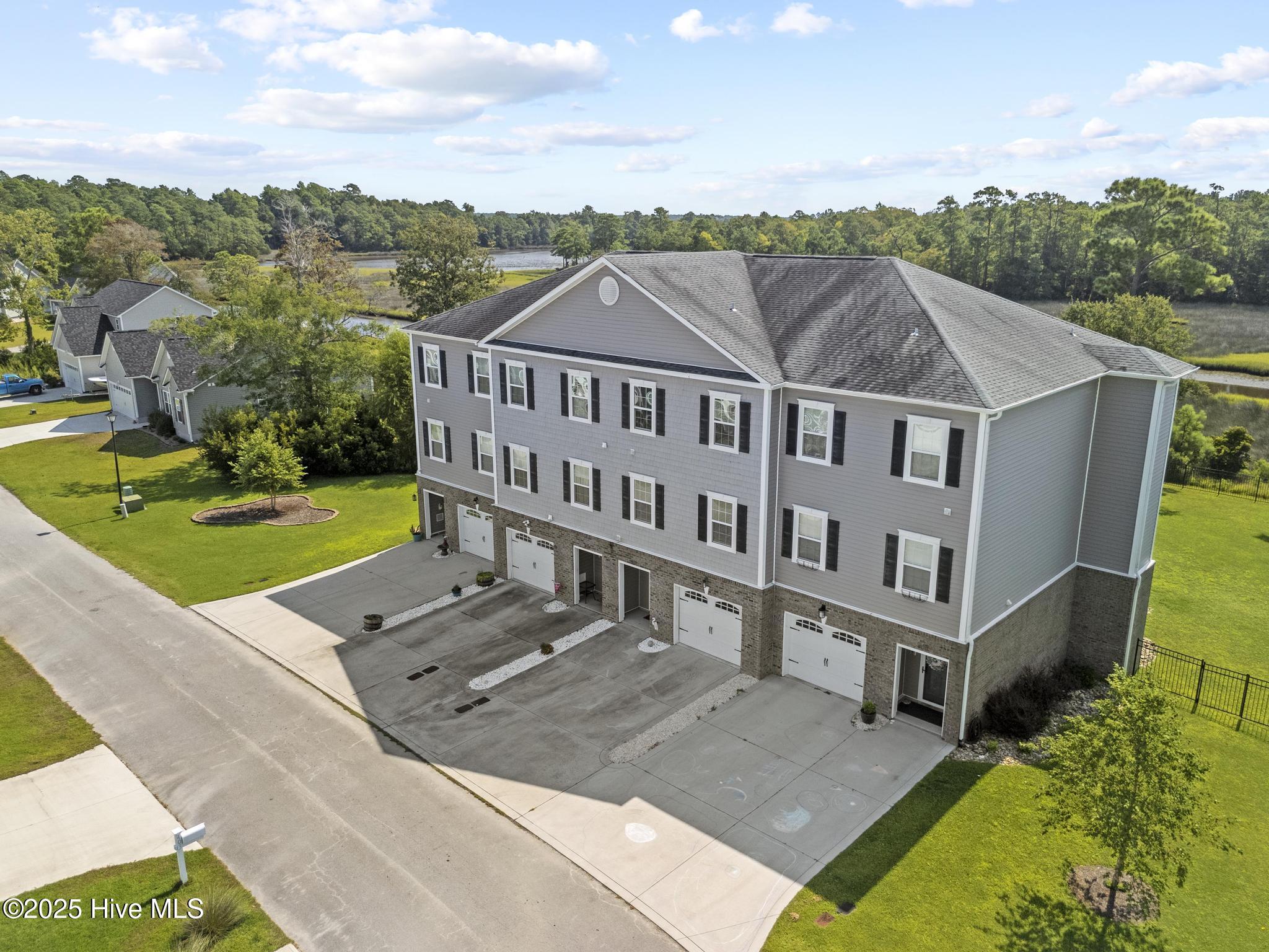 402 Garland Shores Drive
