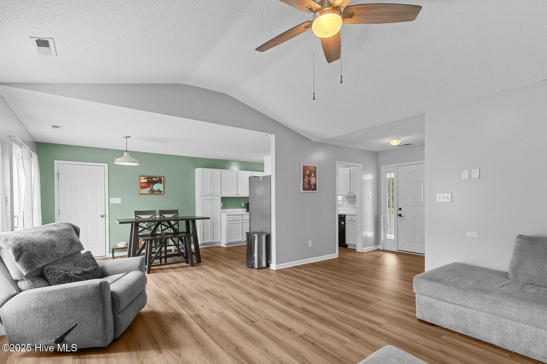 415 Jessica Court