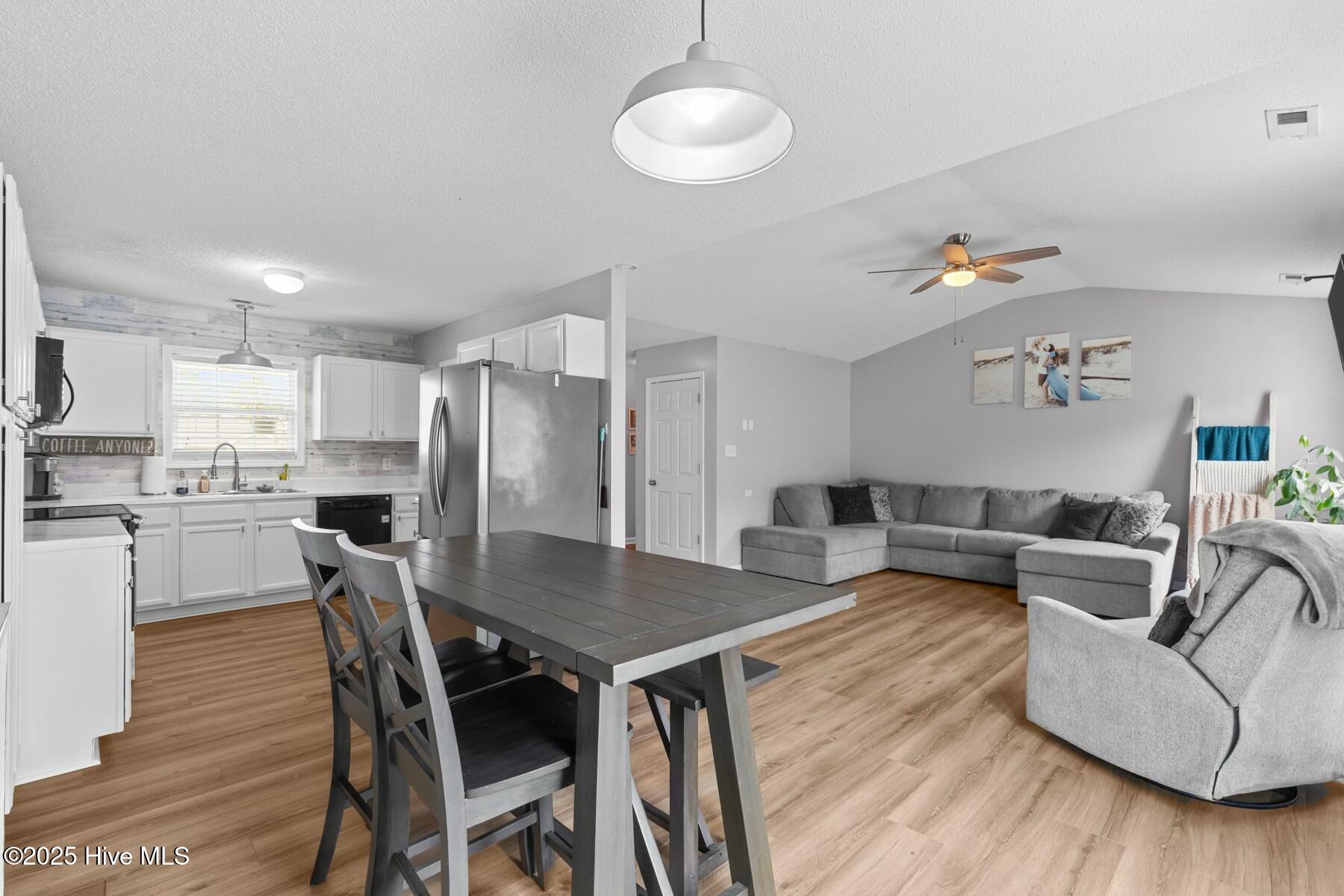 415 Jessica Court