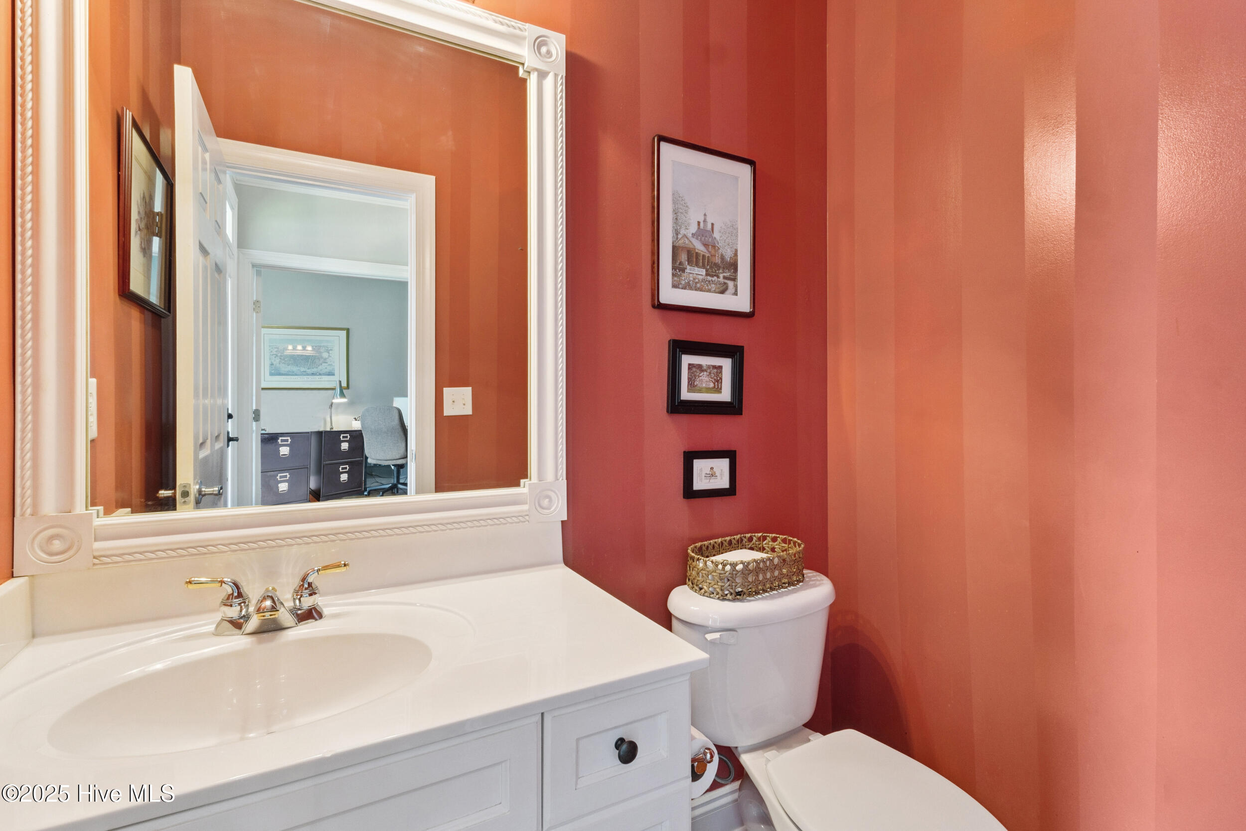 1110 Hampton Pines Court