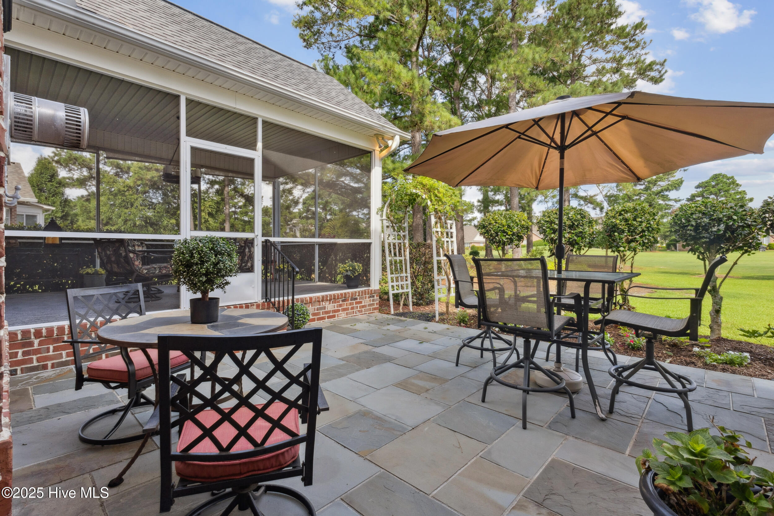 1110 Hampton Pines Court