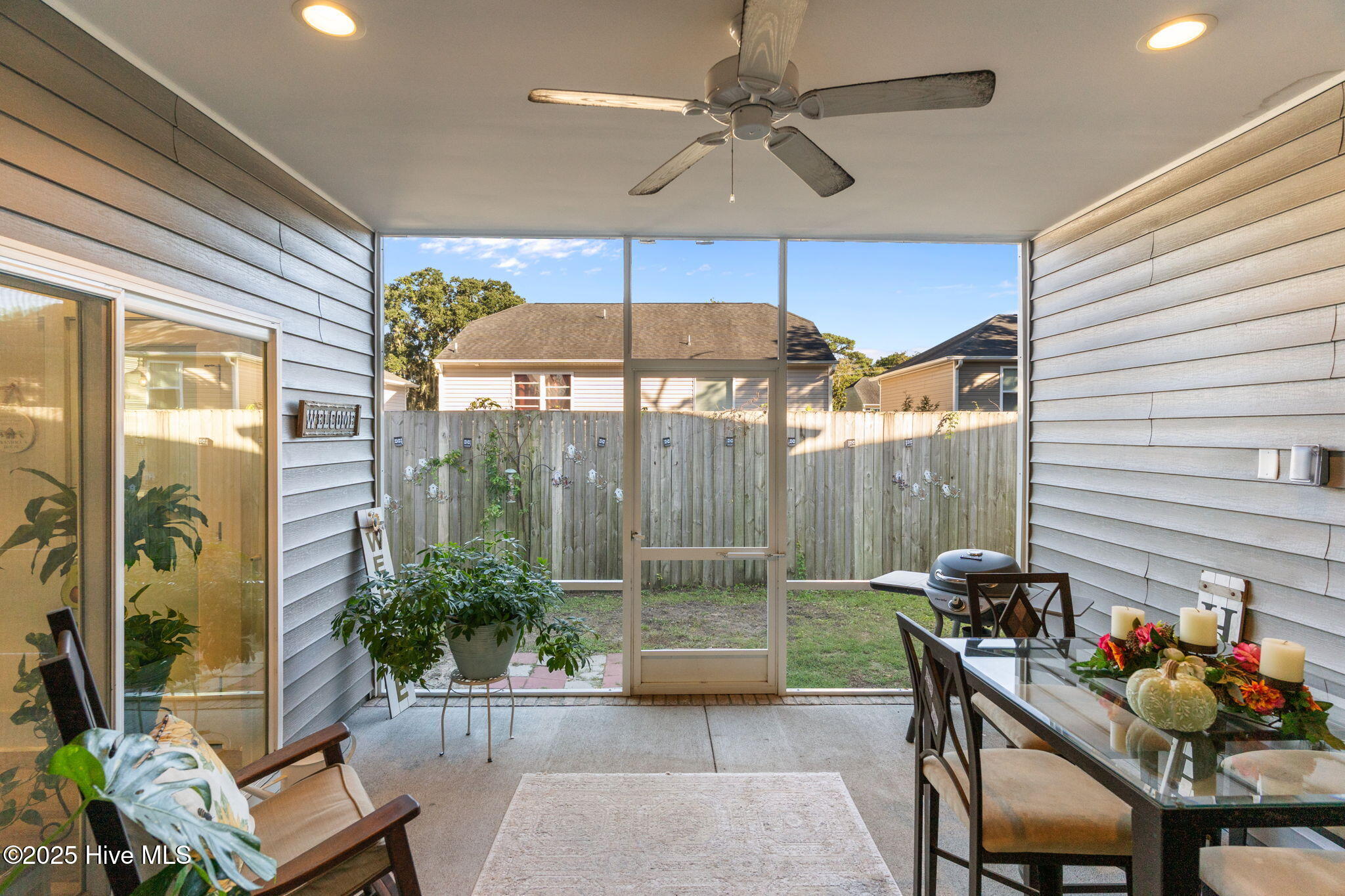 6508 Oak Canopy Drive