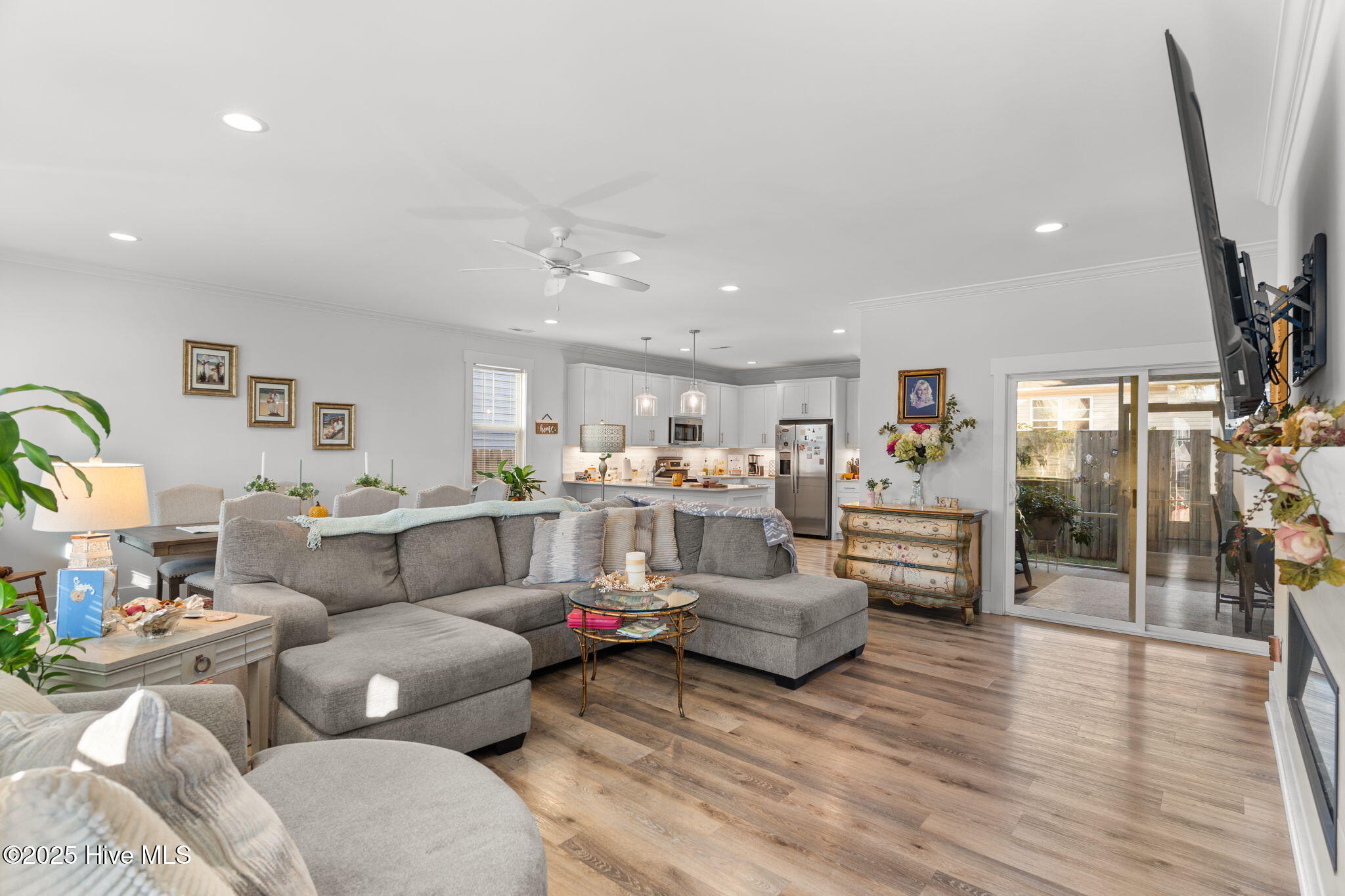 6508 Oak Canopy Drive