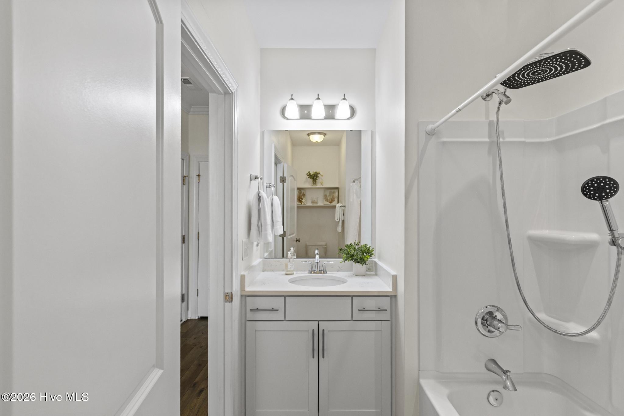 468 Island End Court