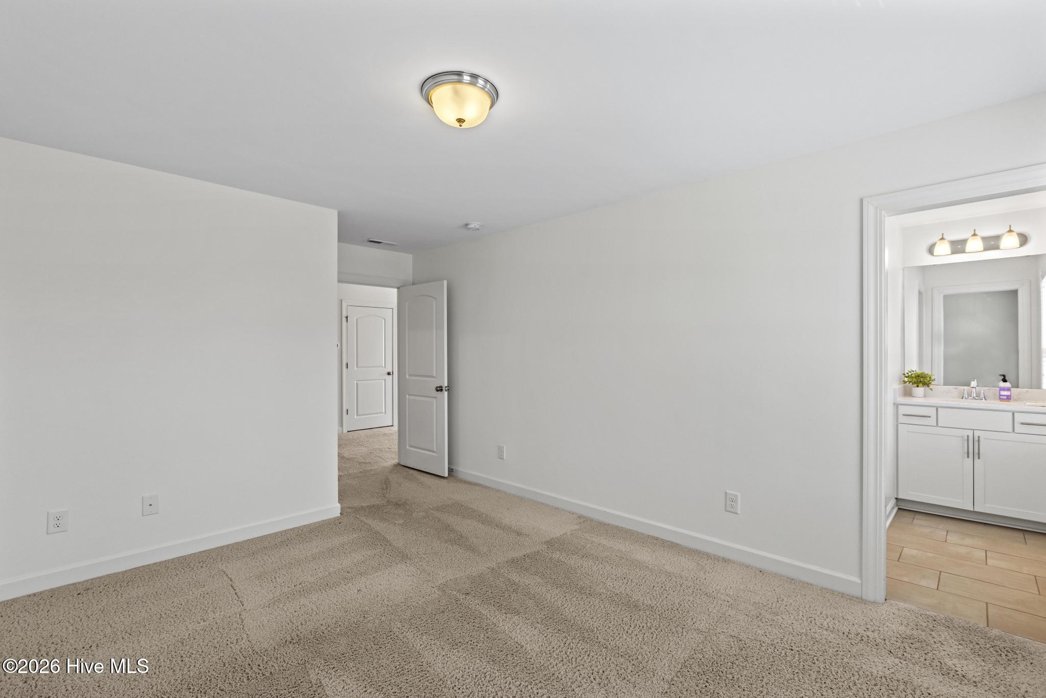 468 Island End Court