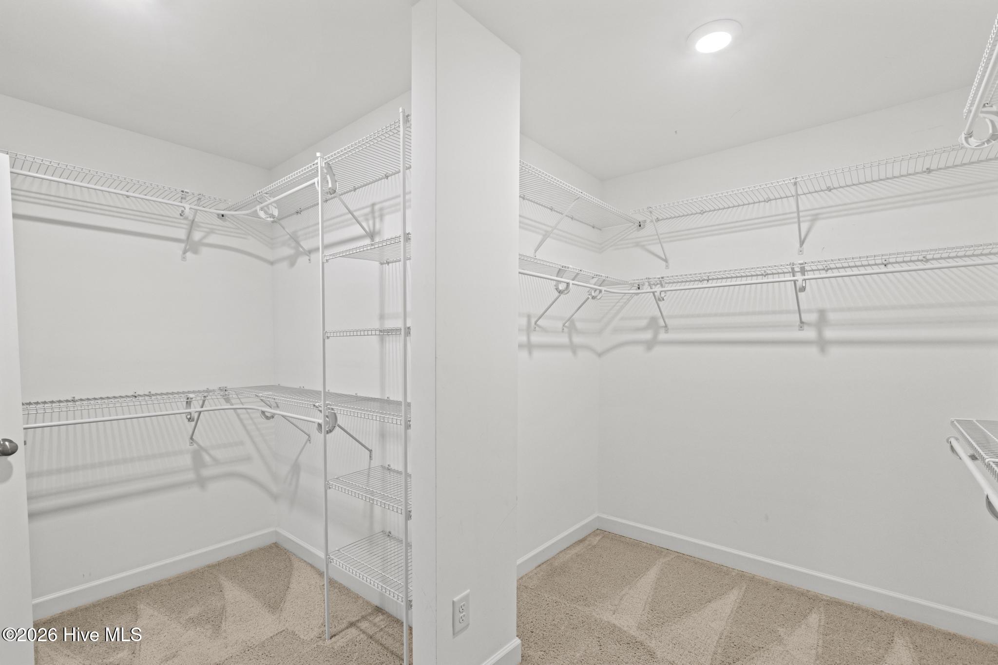 468 Island End Court