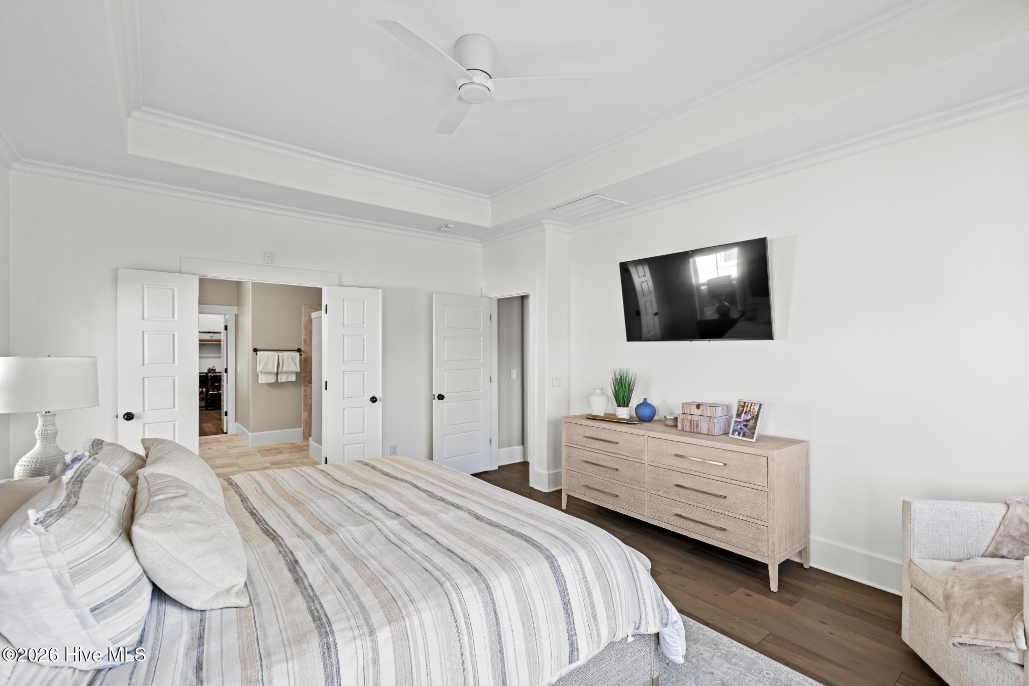 5301 Barcroft Lake Drive