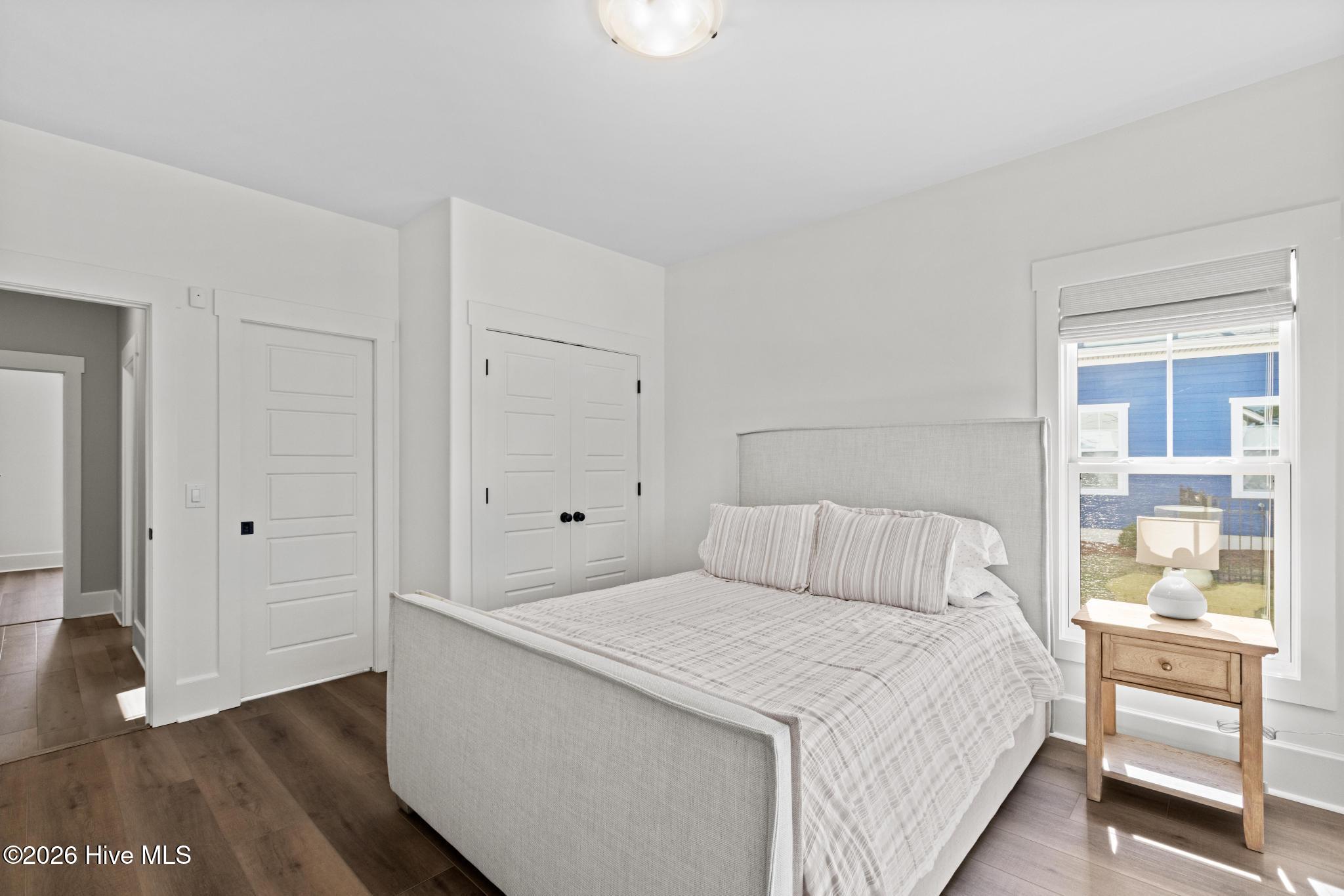 5301 Barcroft Lake Drive