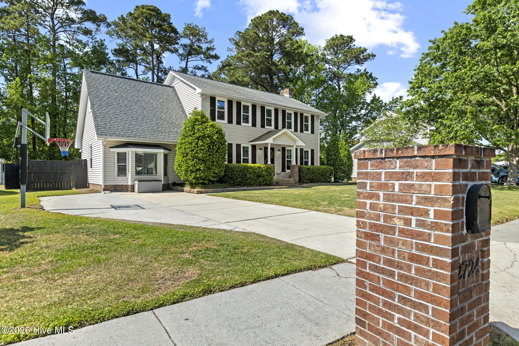 2724 Northwoods Drive