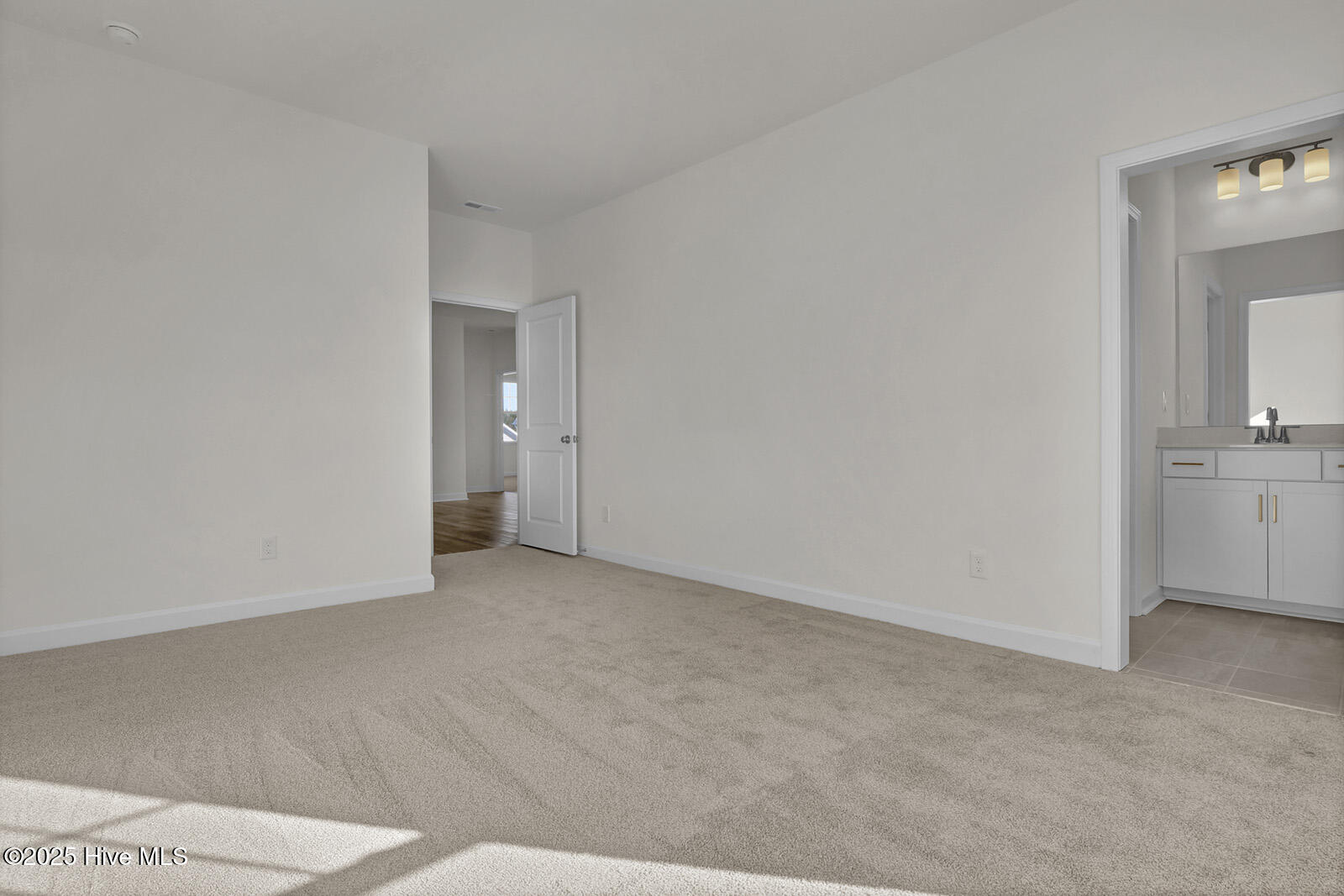 4923 Kinship Circle