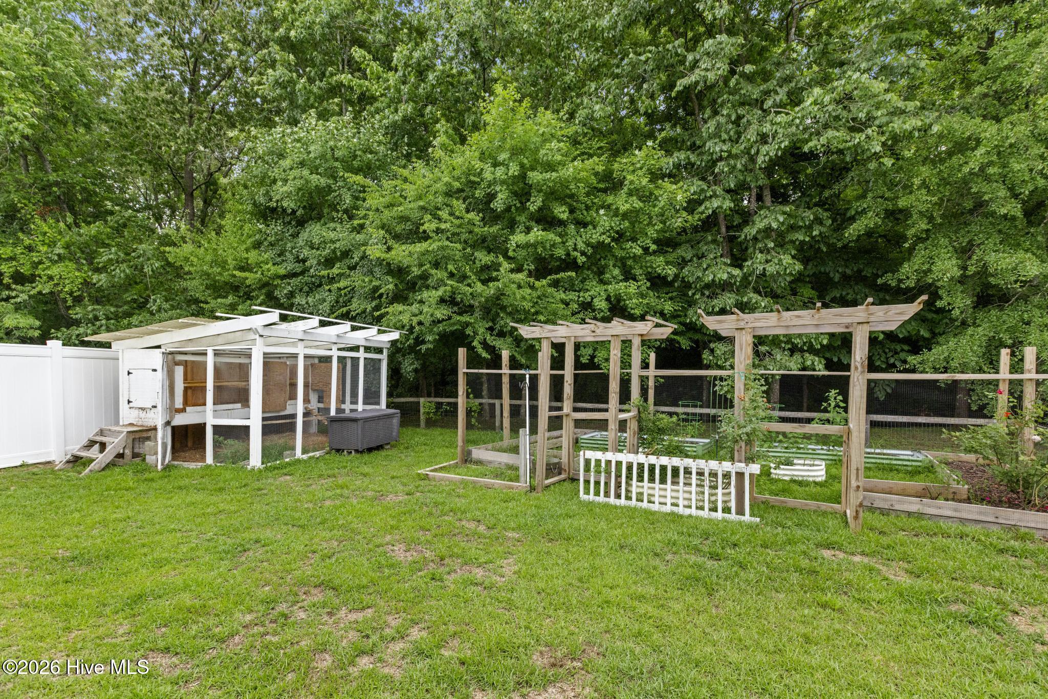 137 Briar Hollow Drive