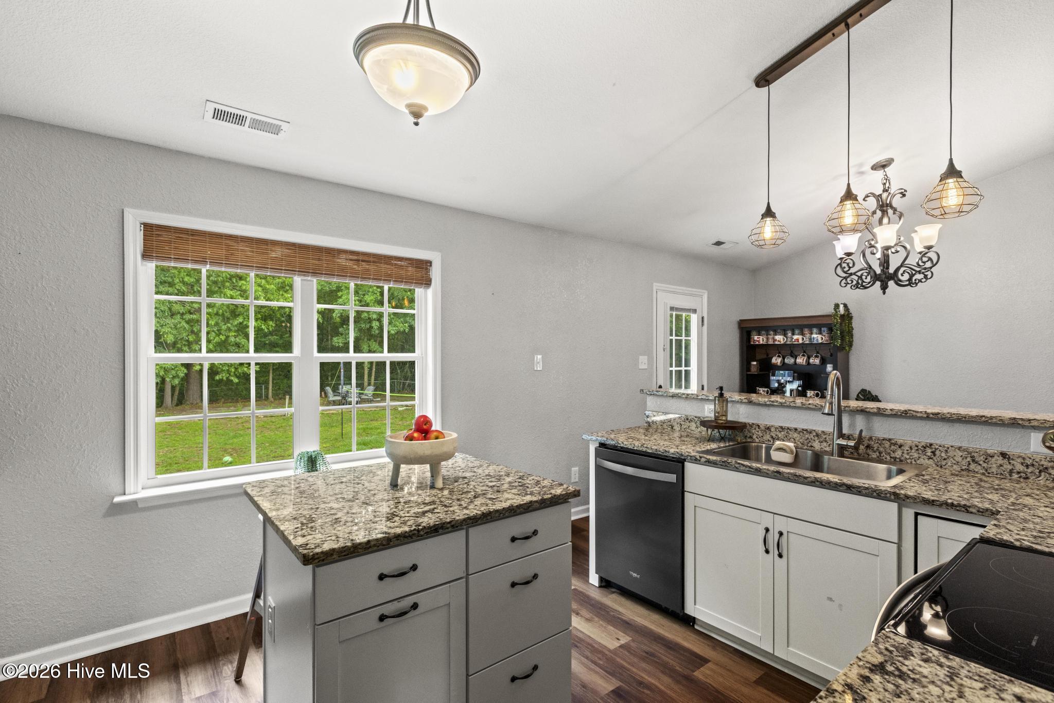 137 Briar Hollow Drive